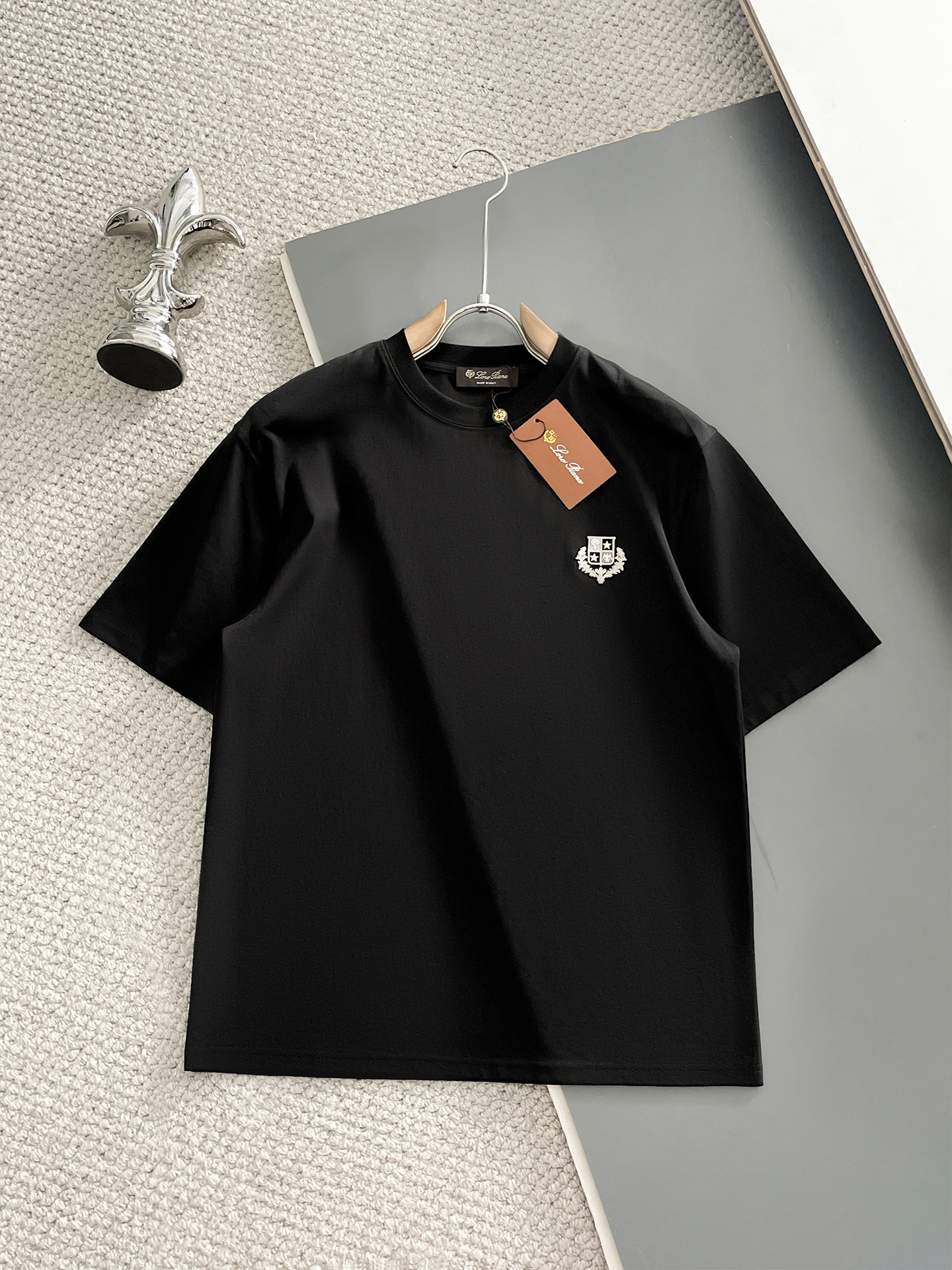 short sleeves