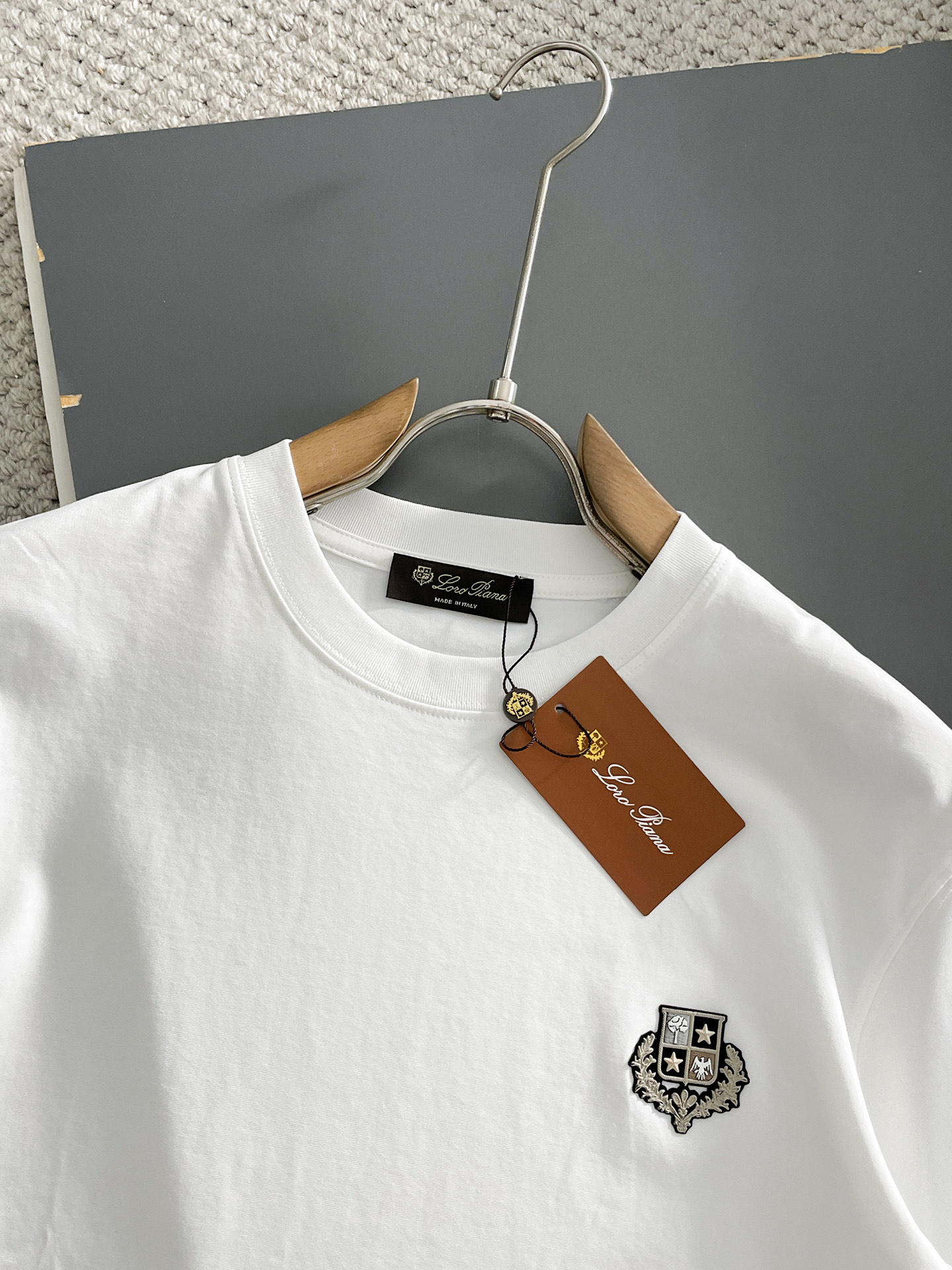 short sleeves