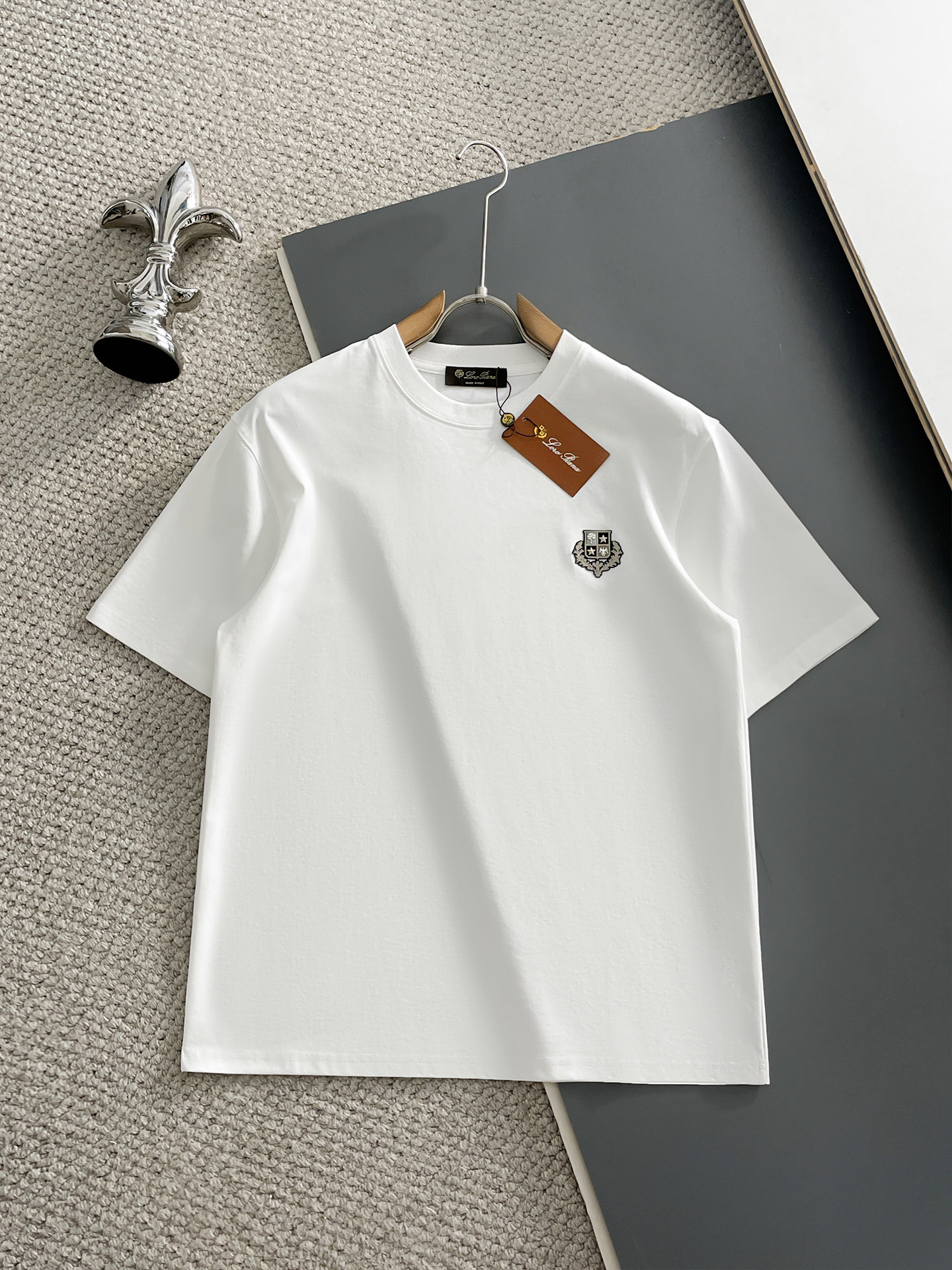 short sleeves