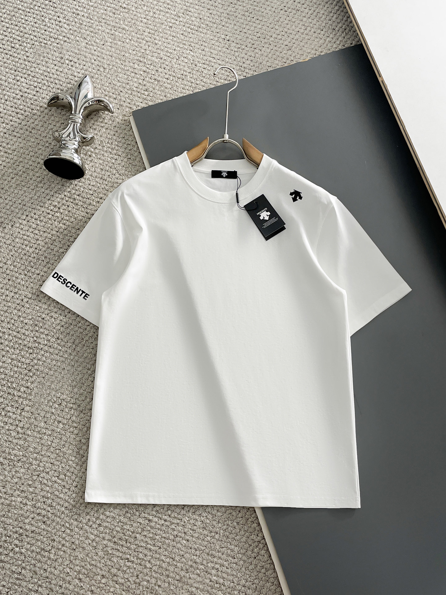 short sleeves