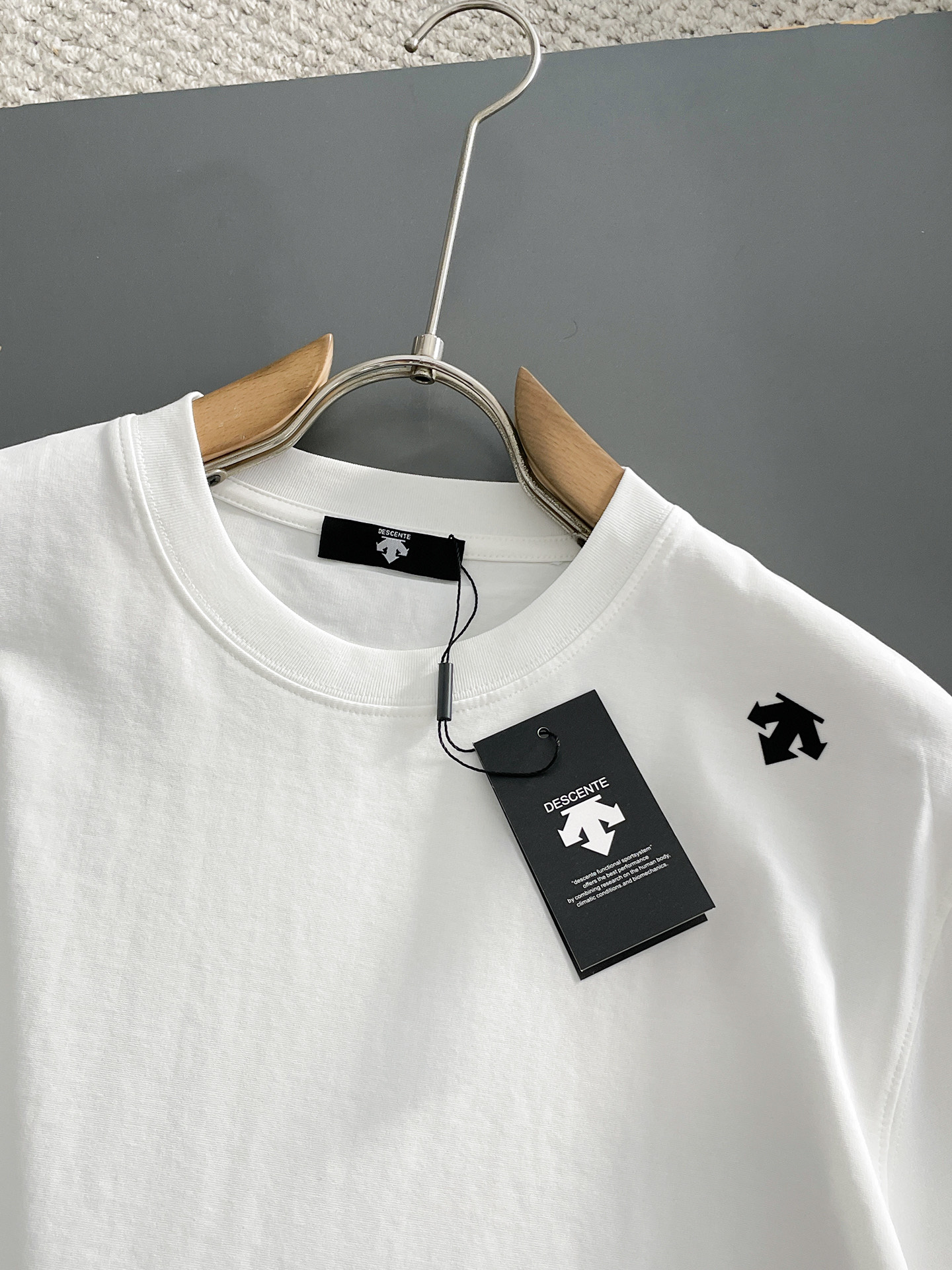 short sleeves