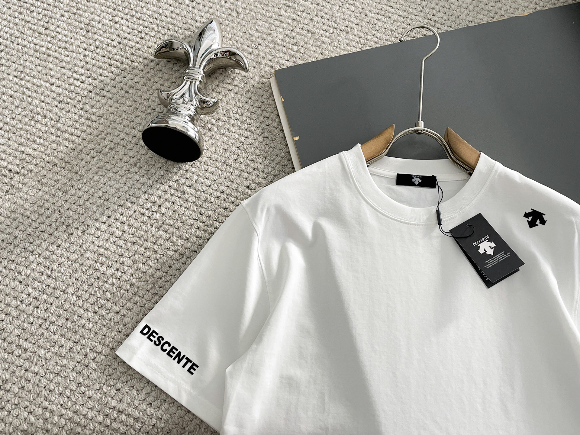 short sleeves