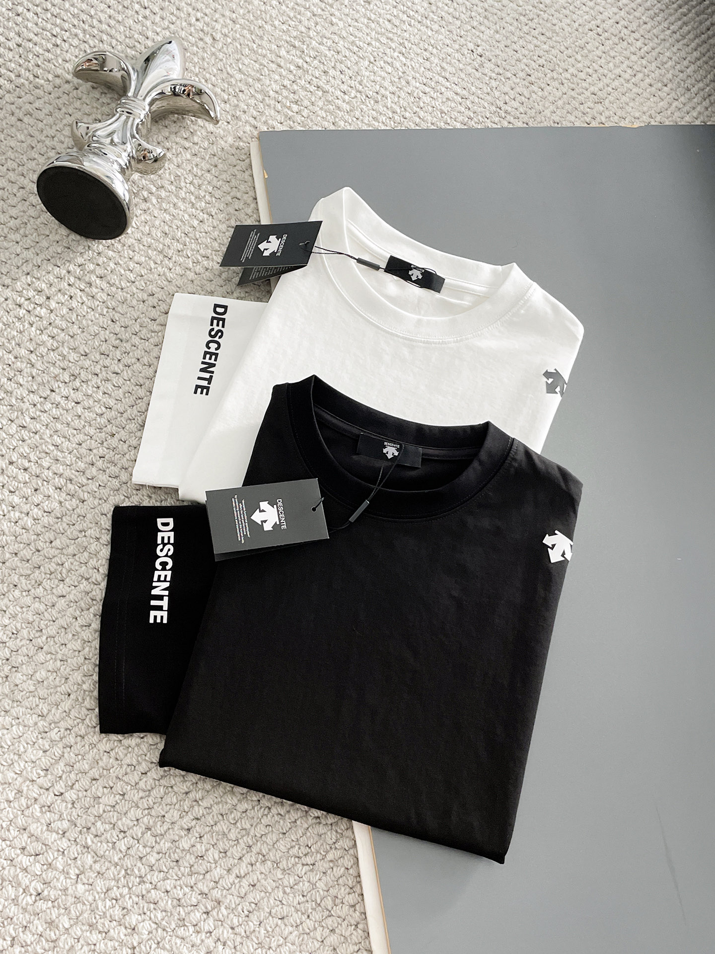 short sleeves