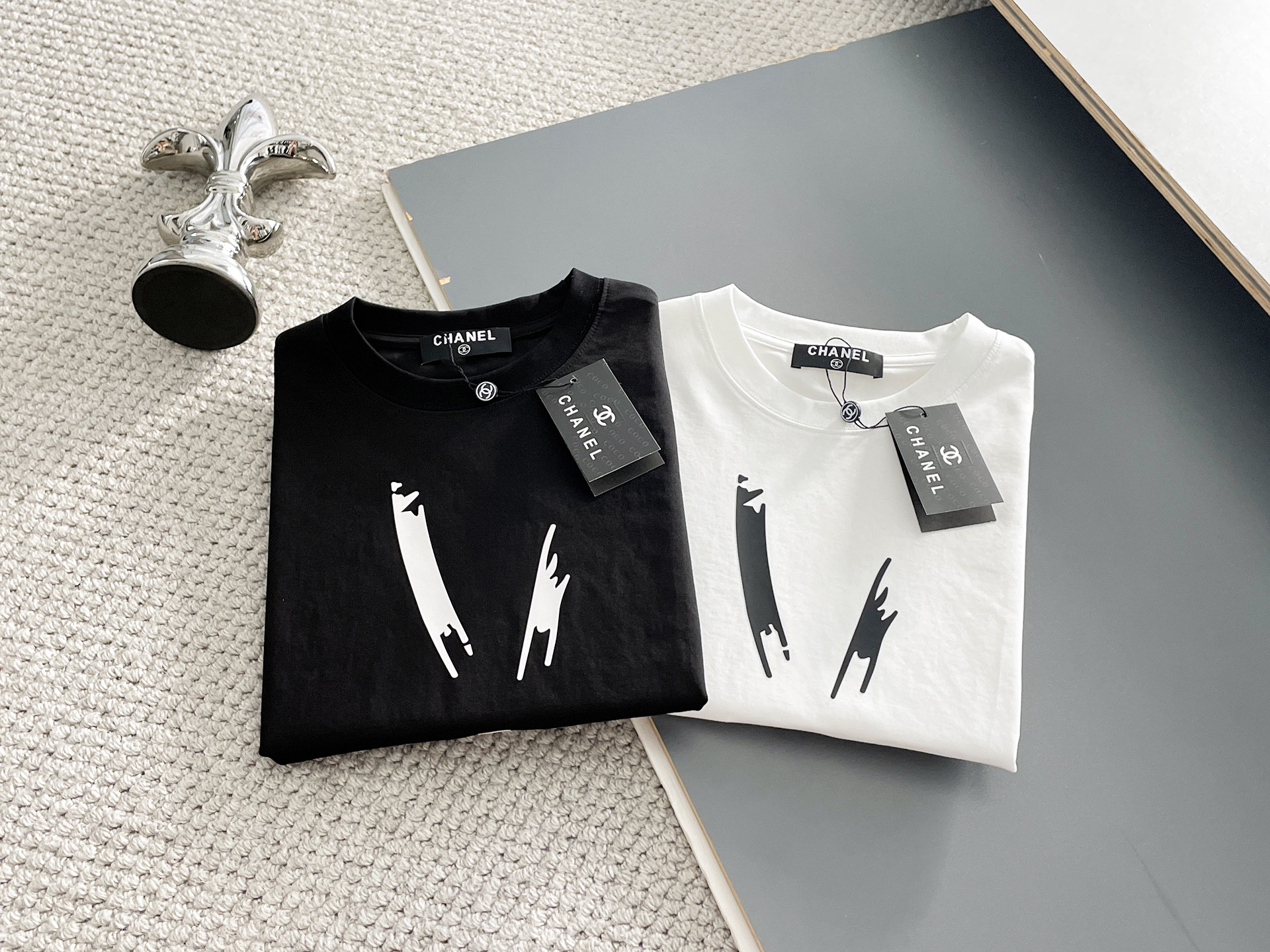 short sleeves