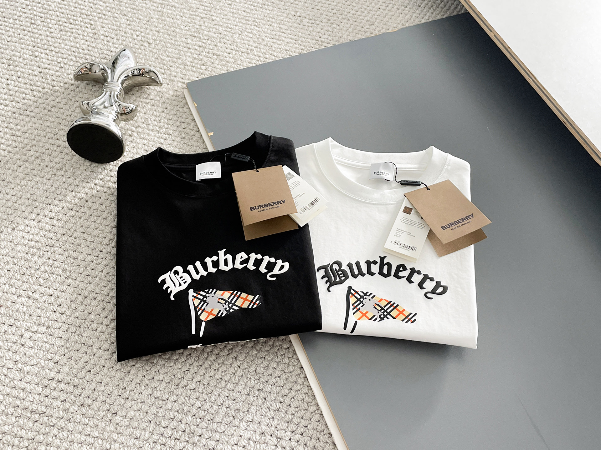 short sleeves