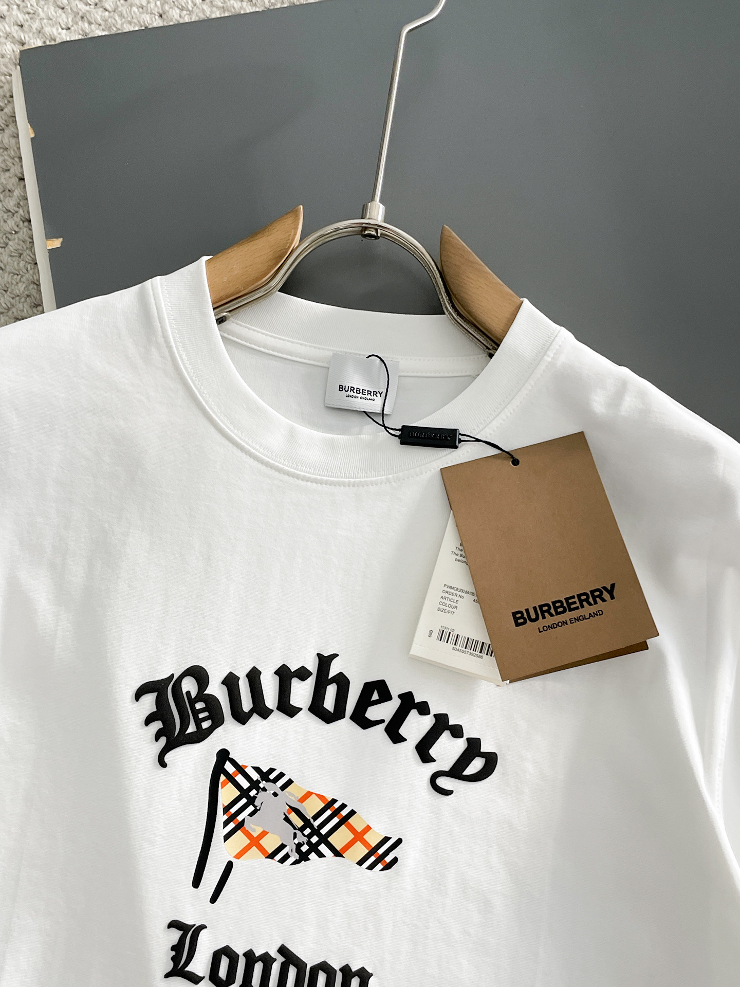 short sleeves