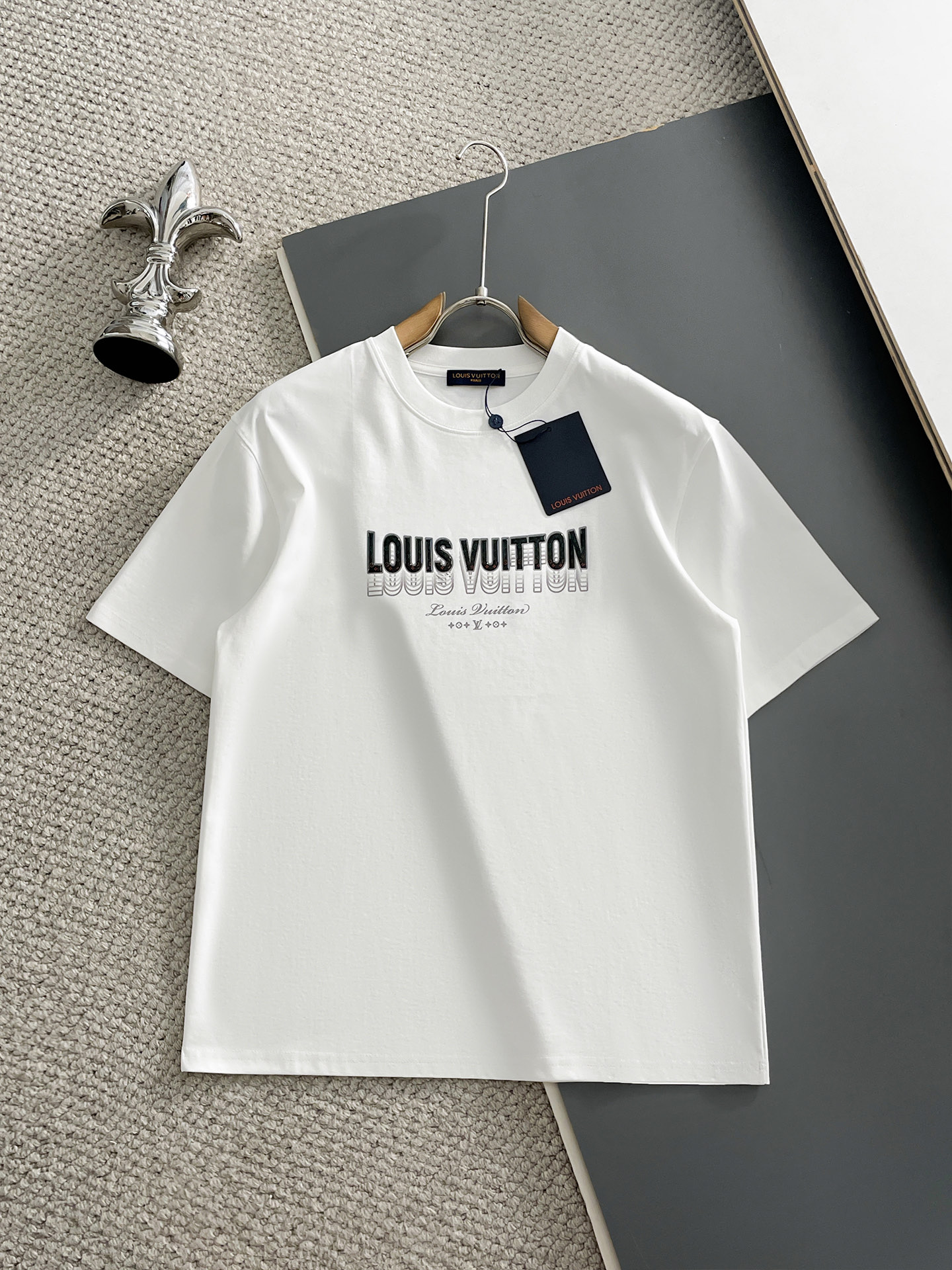 short sleeves
