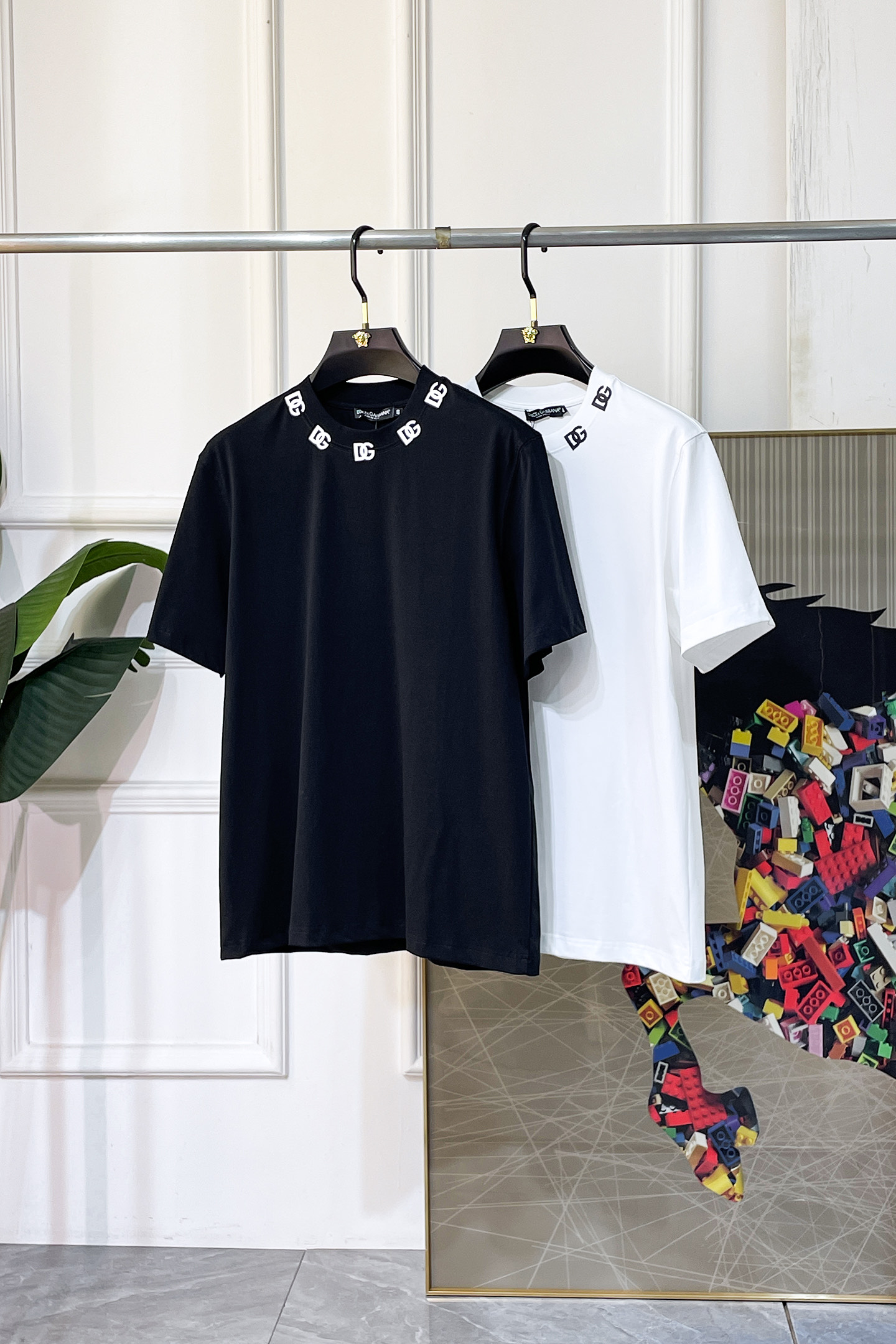 short sleeves