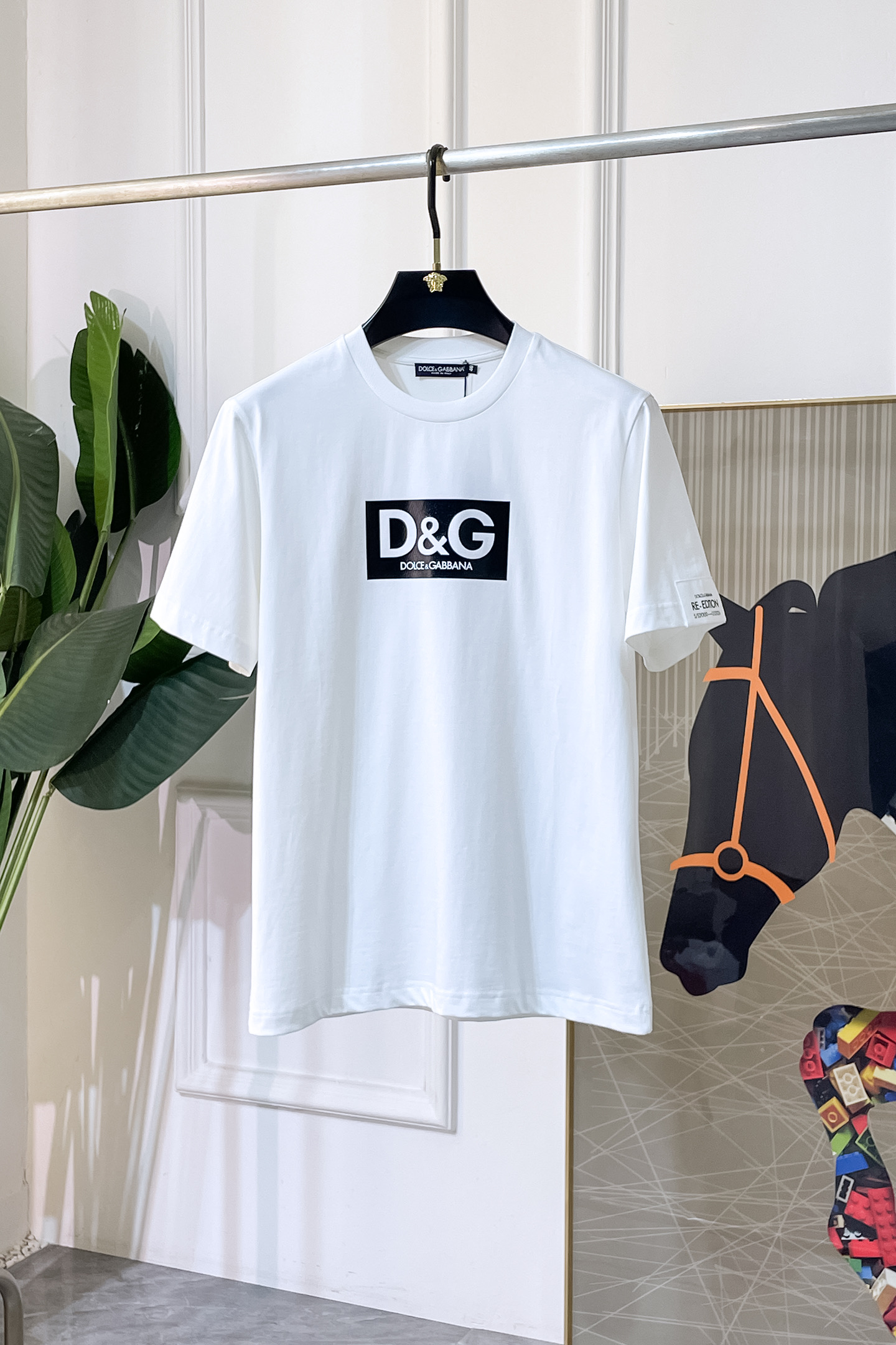 short sleeves