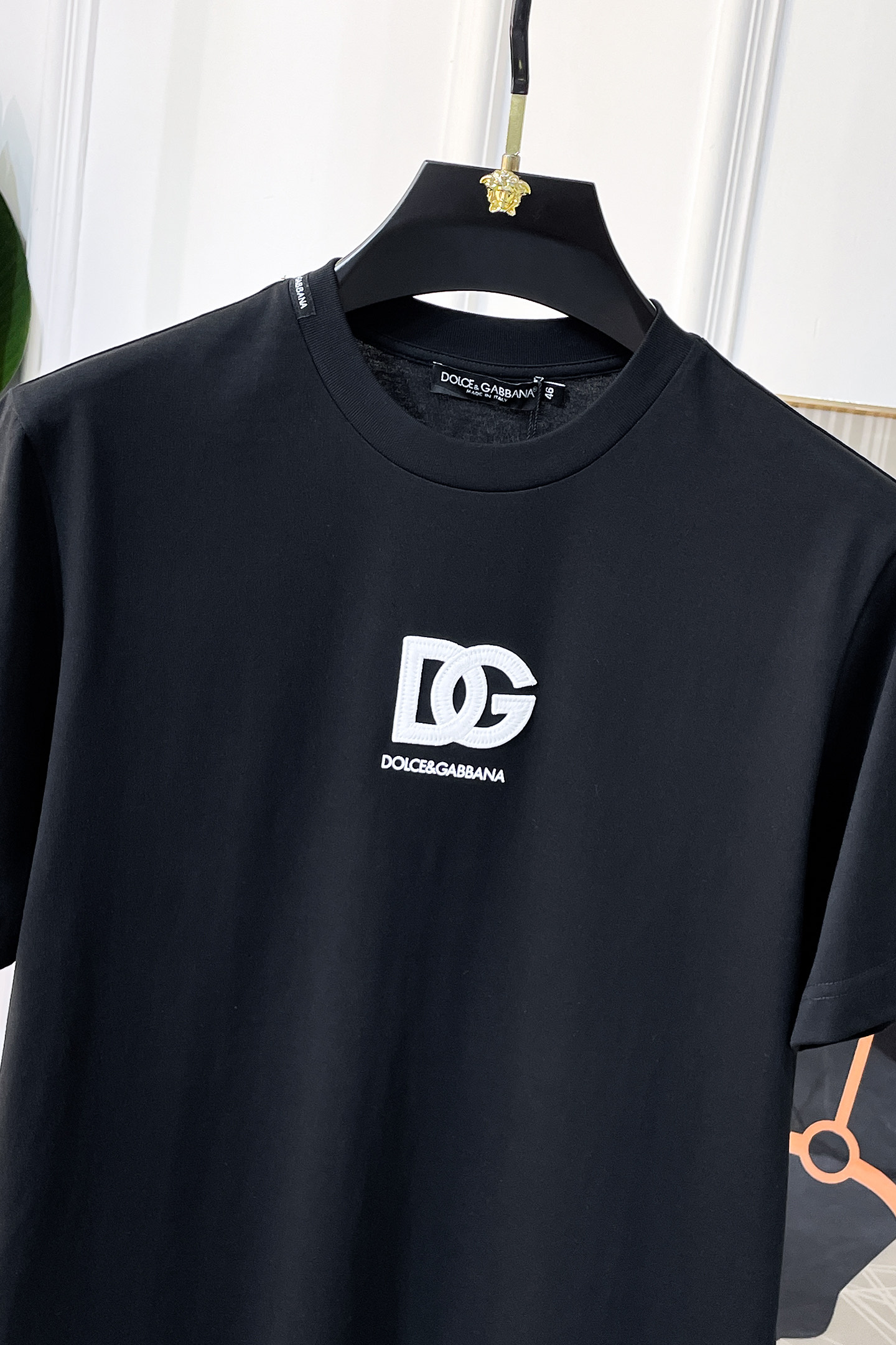short sleeves