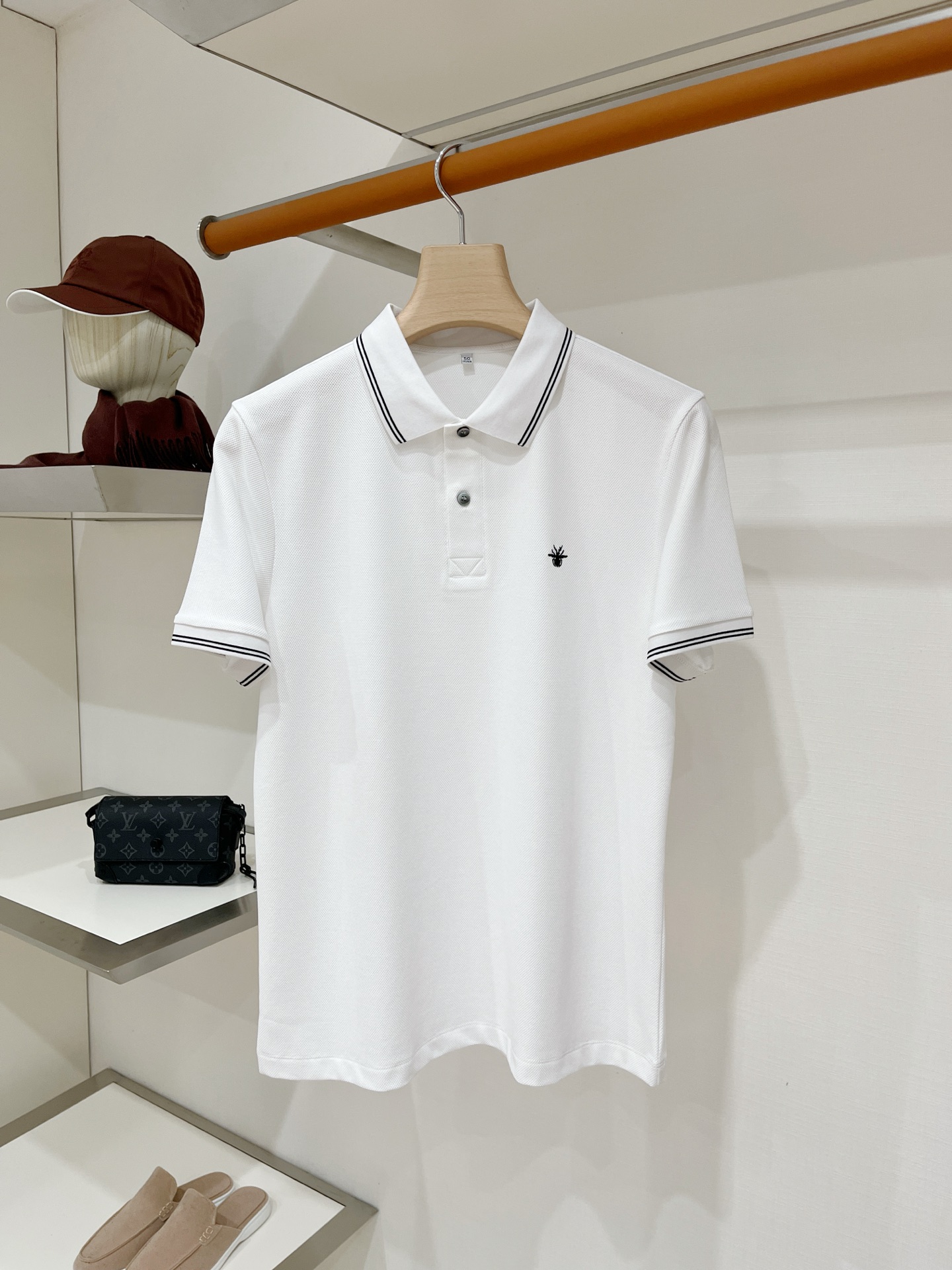 short sleeves