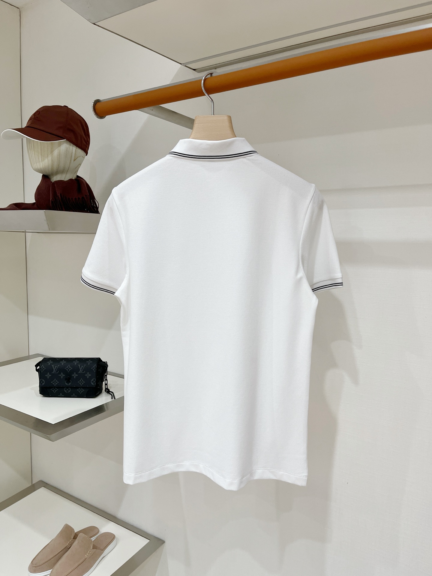 short sleeves
