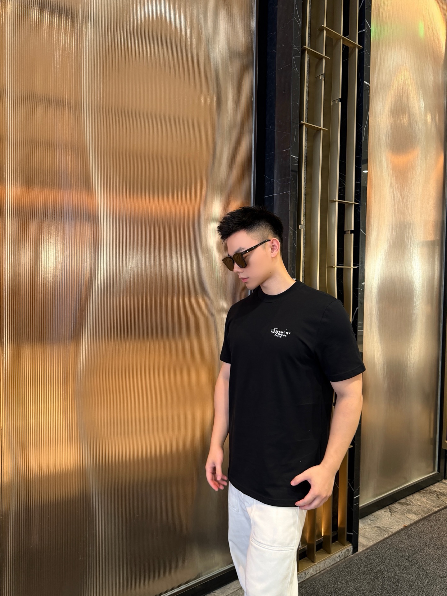 short sleeves