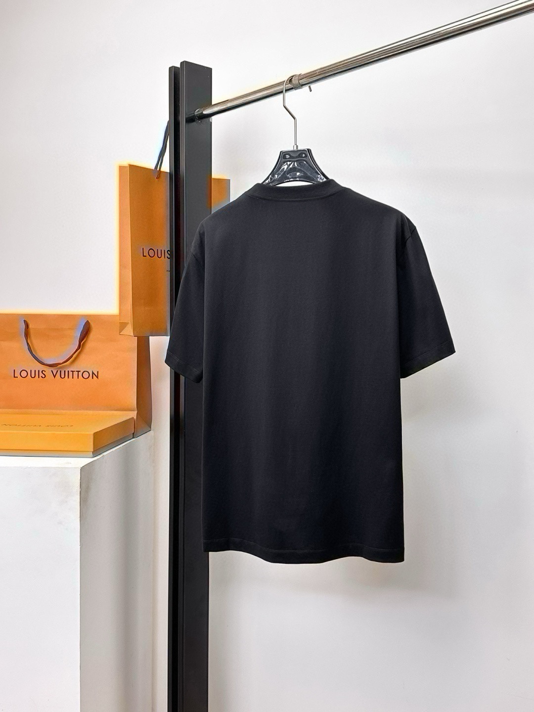 short sleeves