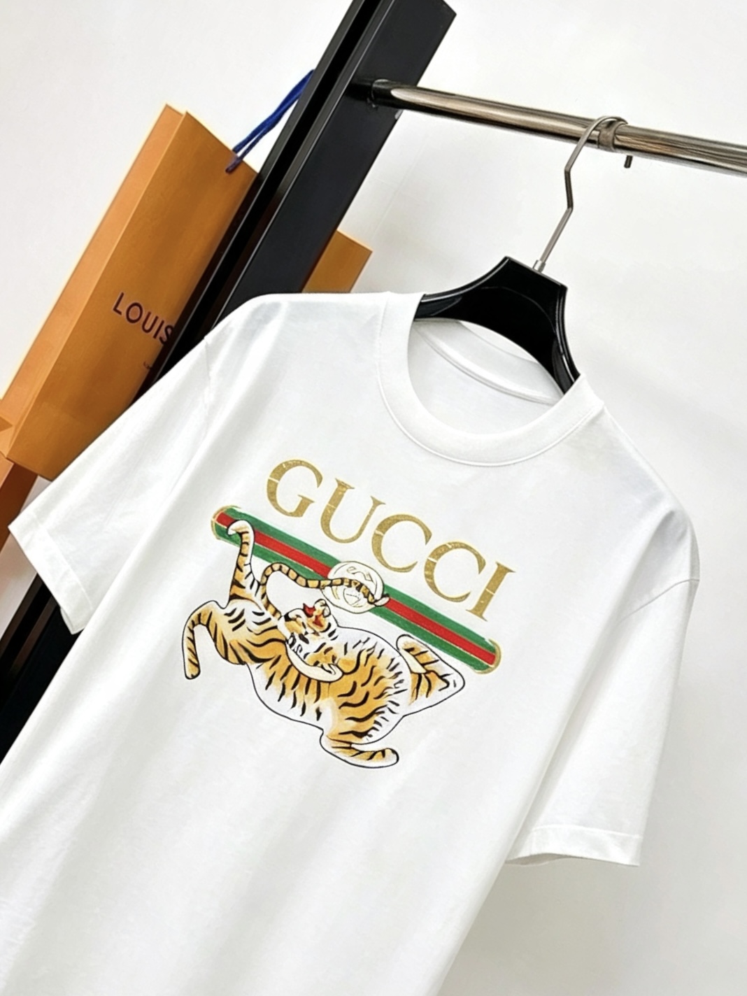 short sleeves