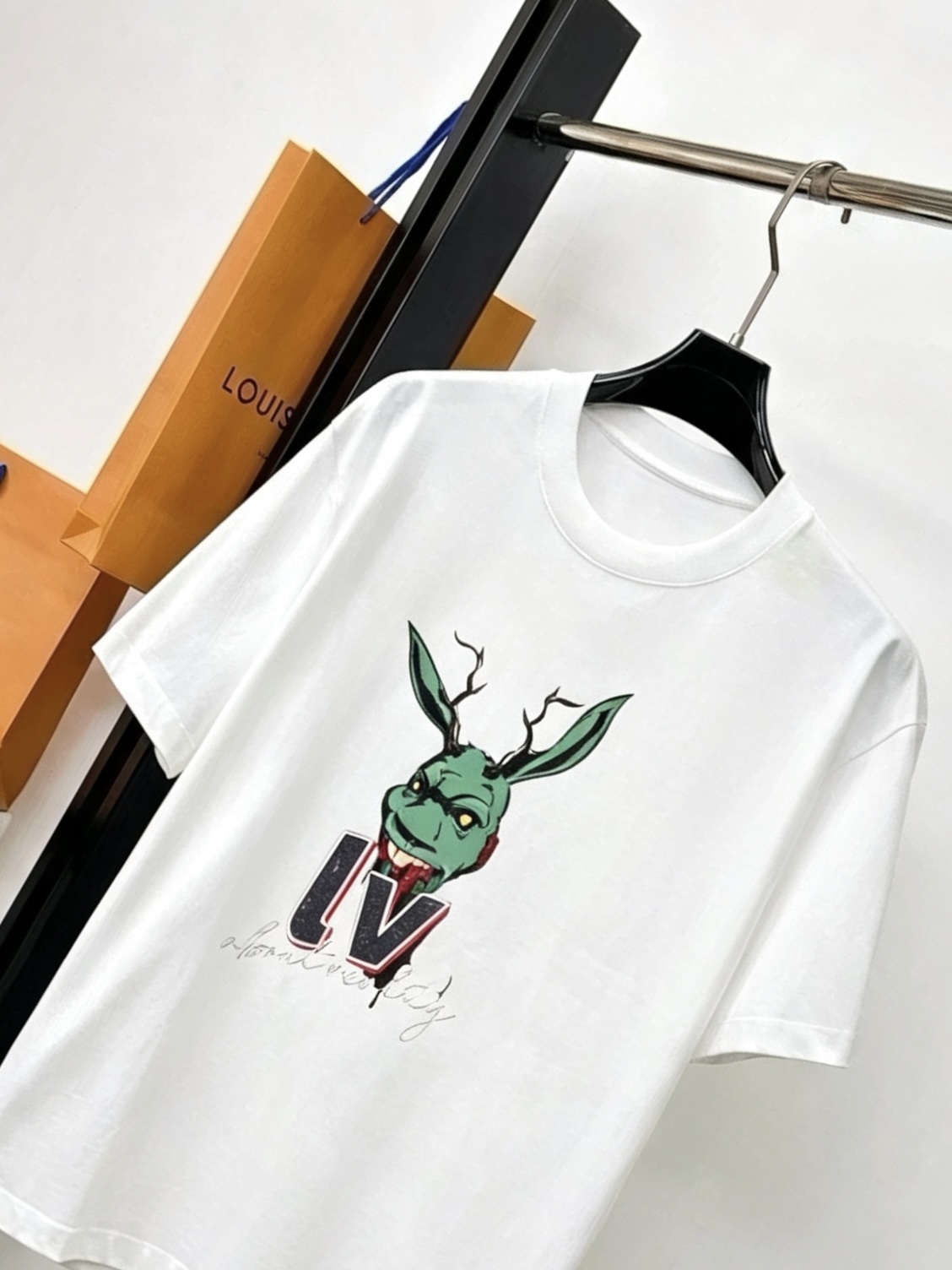 short sleeves