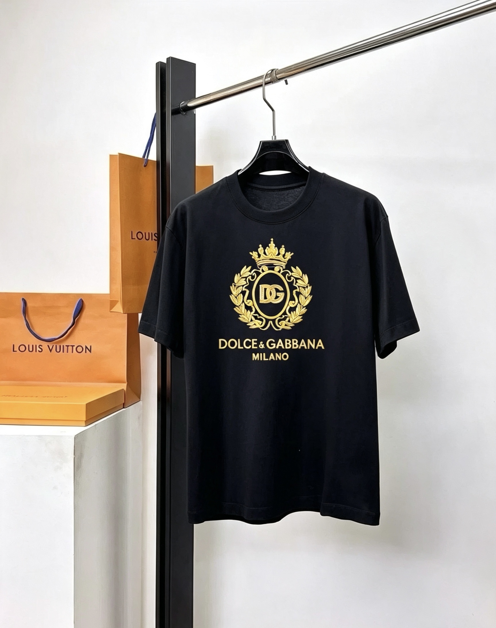 short sleeves