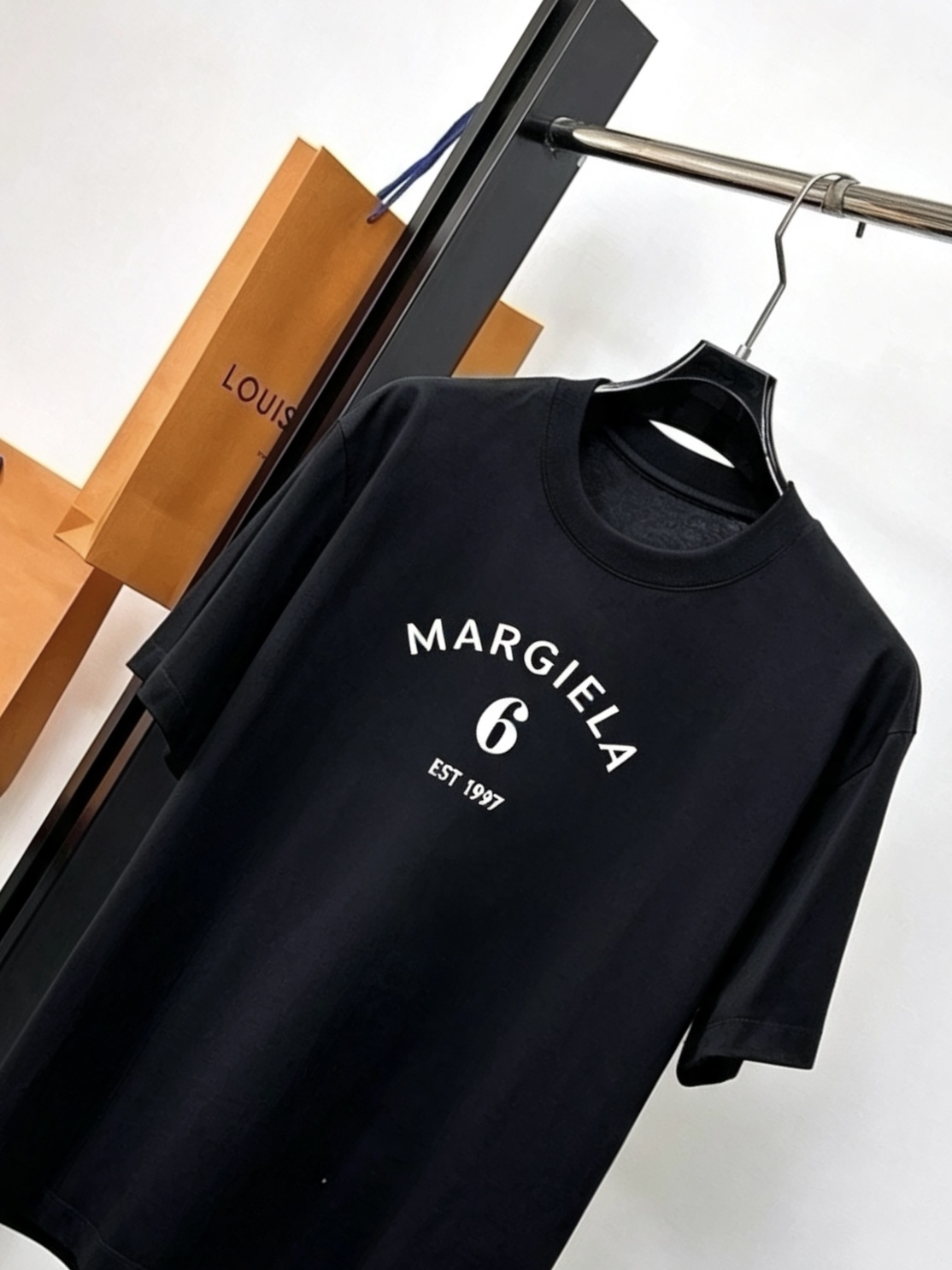 short sleeves