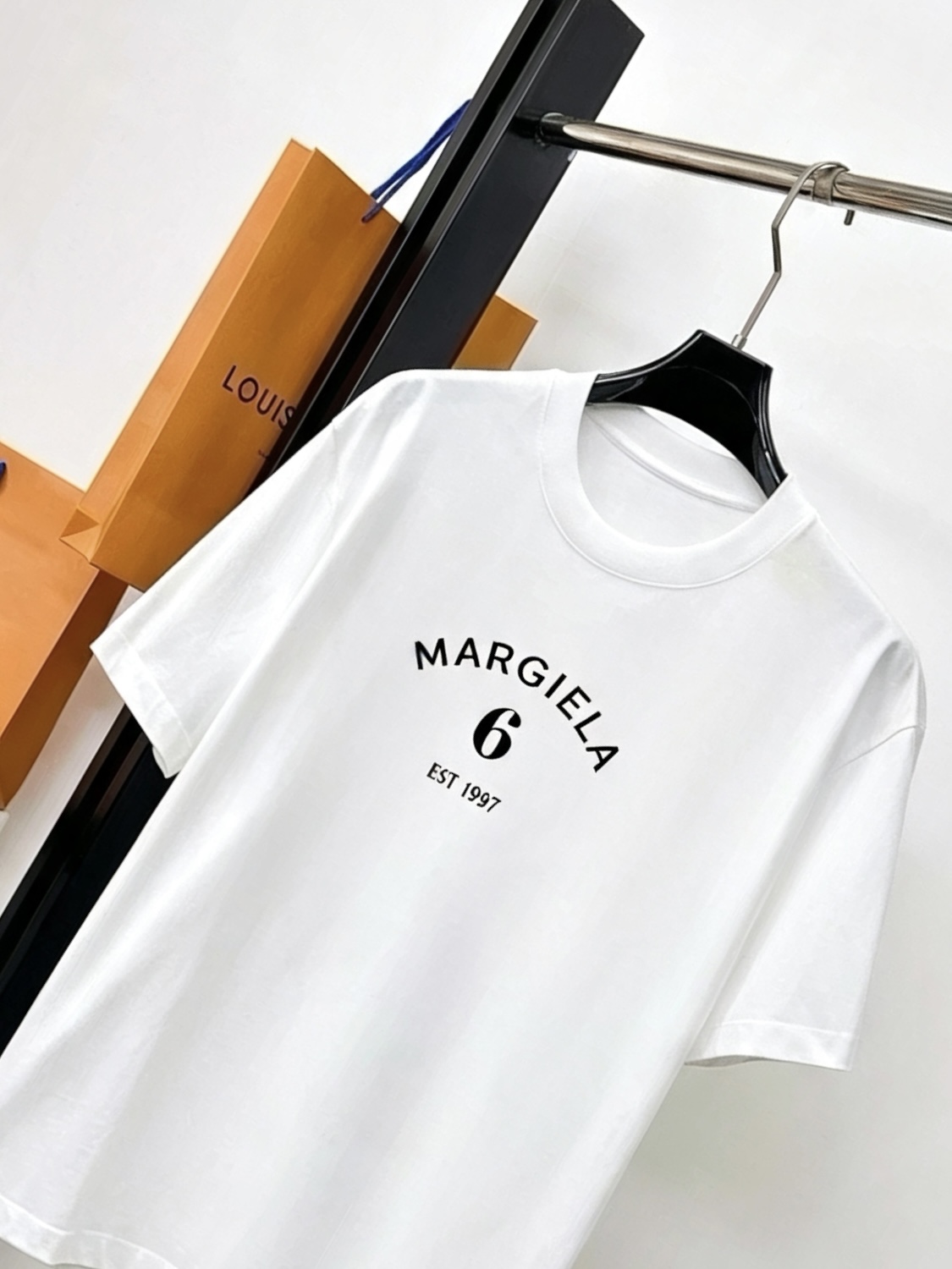 short sleeves
