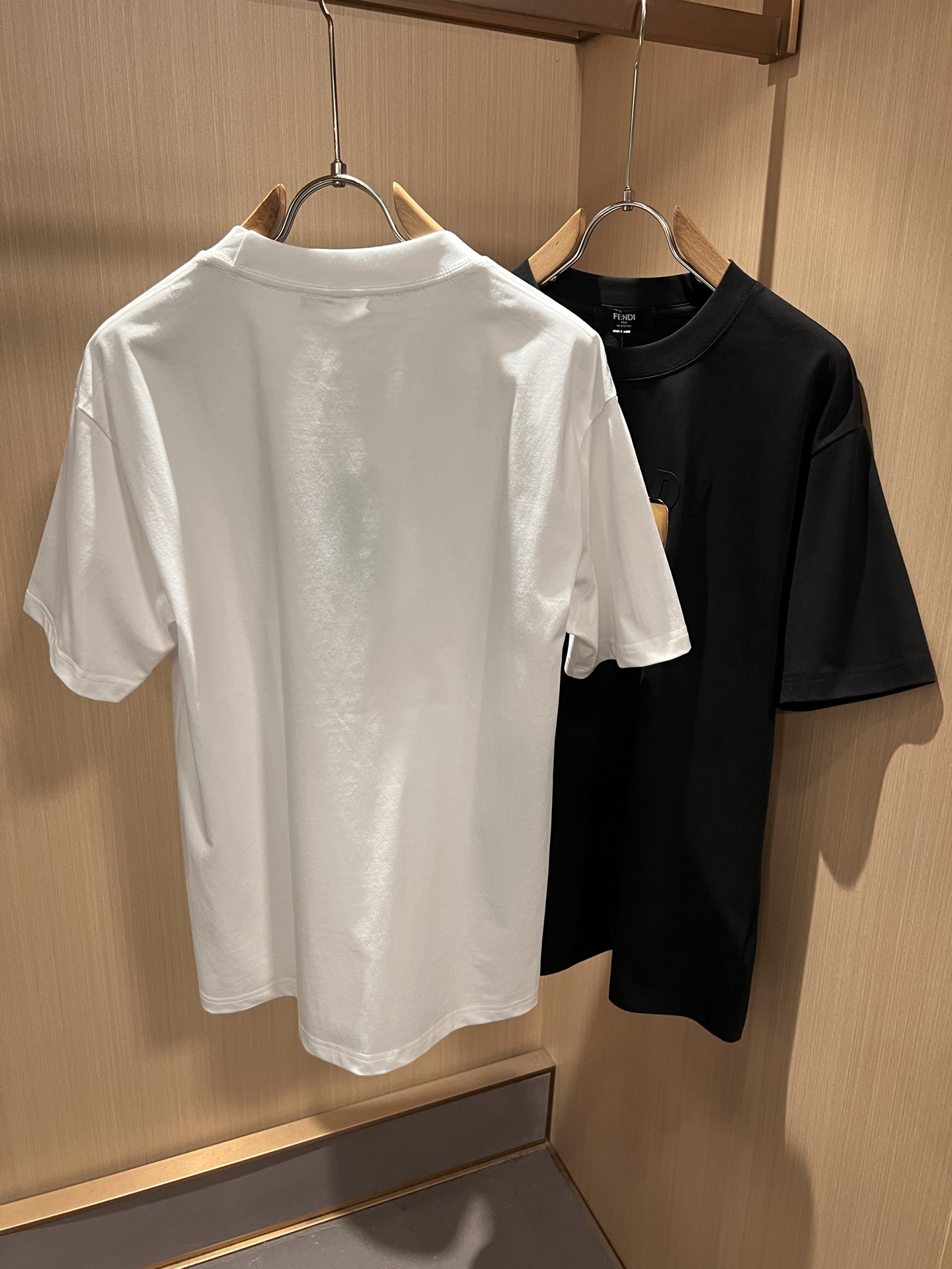 short sleeves