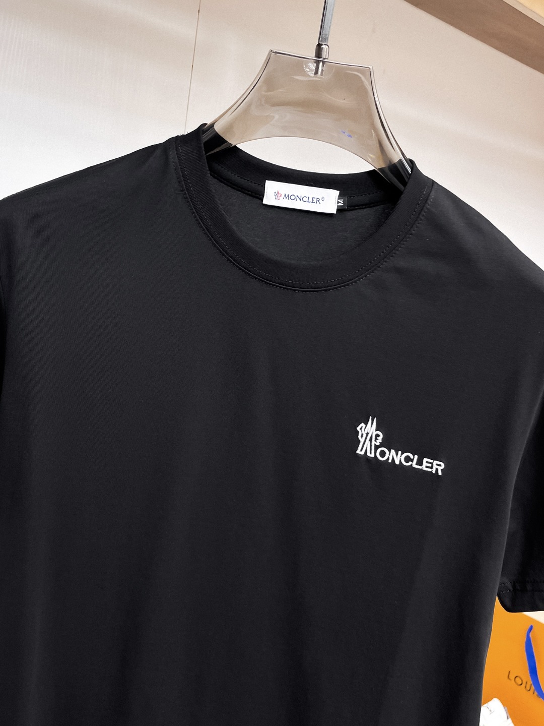 short sleeves