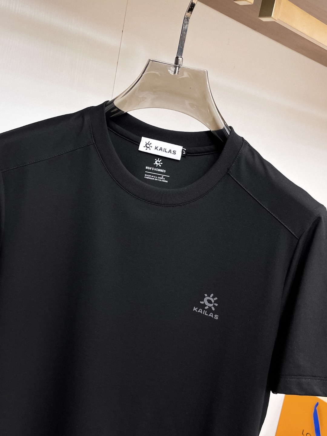 short sleeves