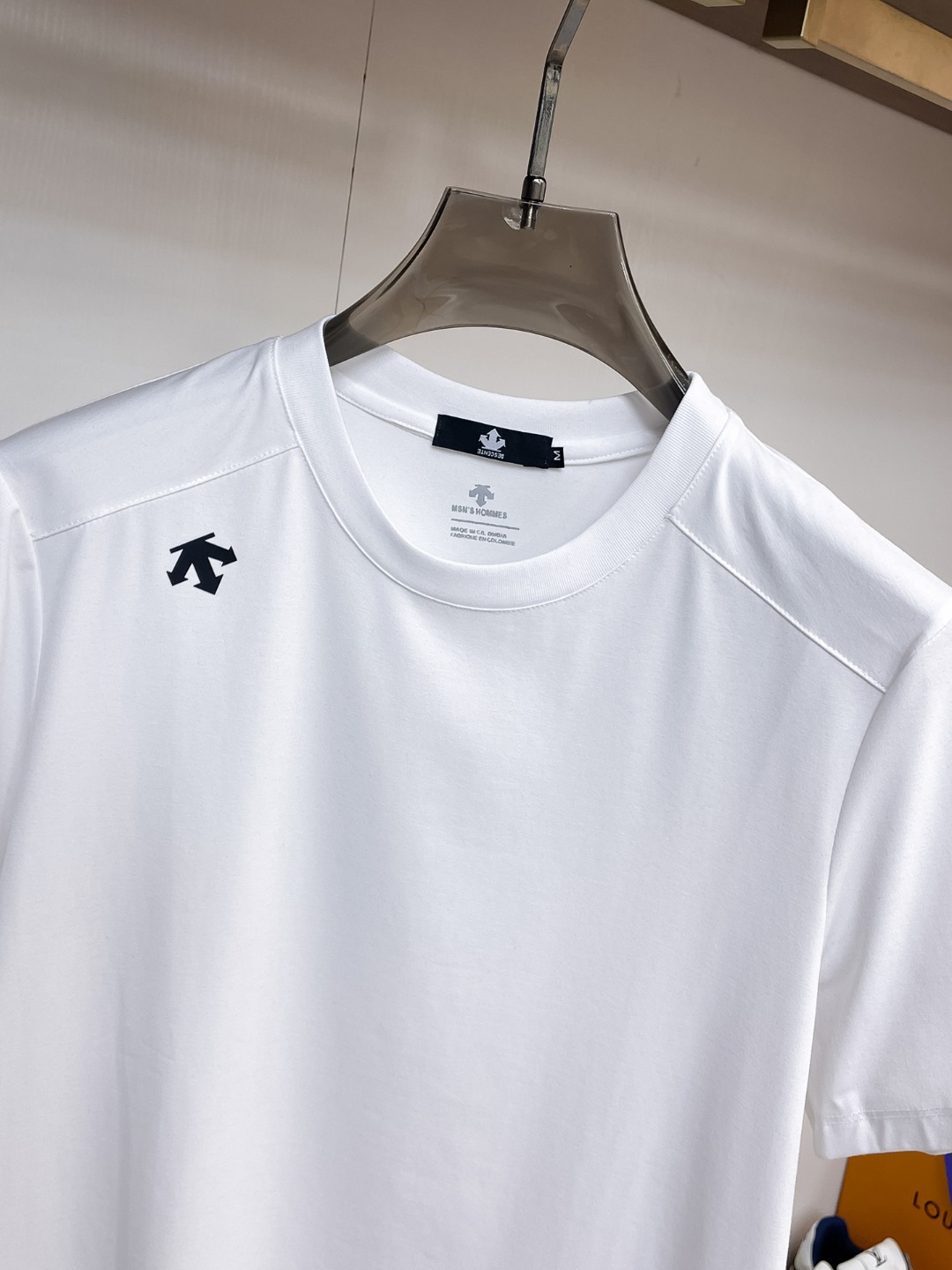 short sleeves