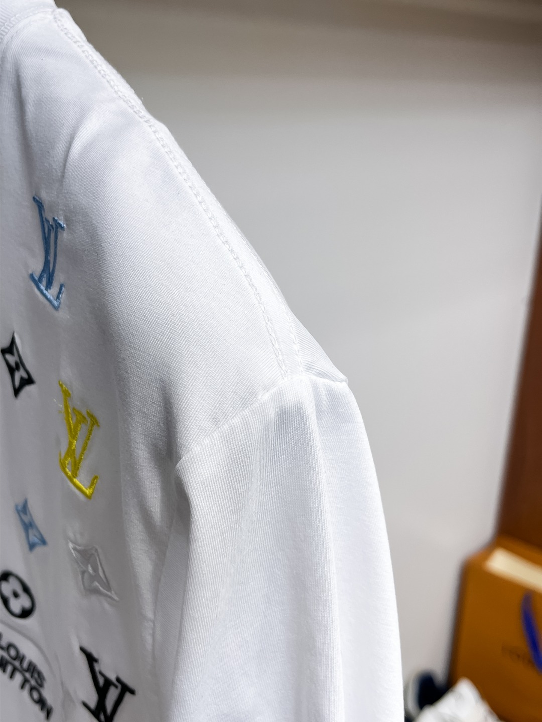short sleeves