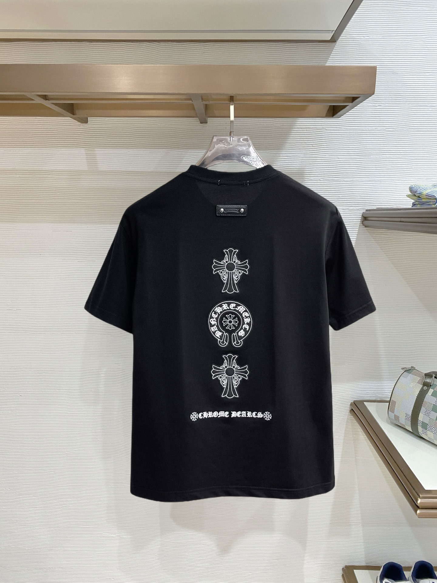 short sleeves