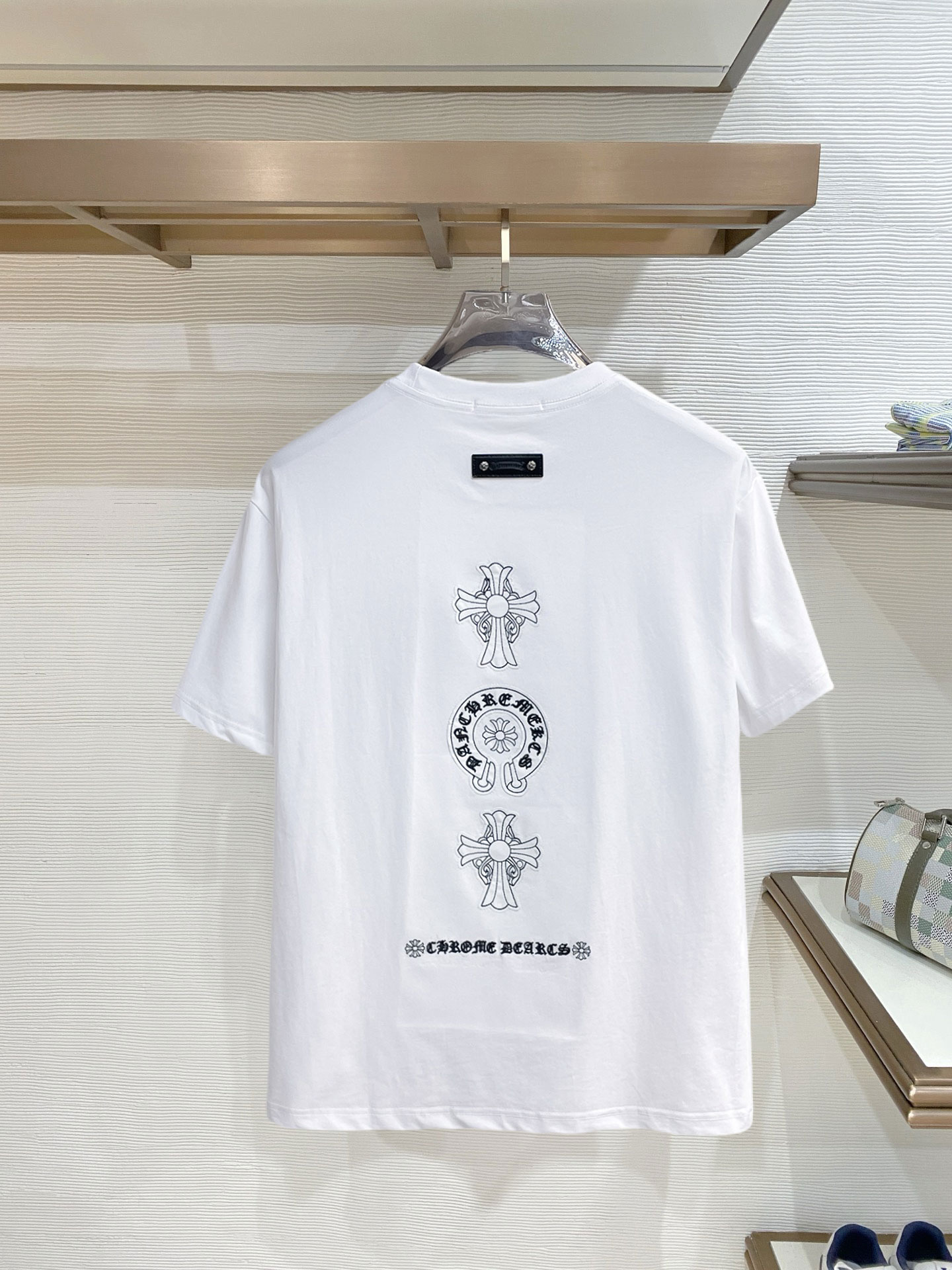 short sleeves