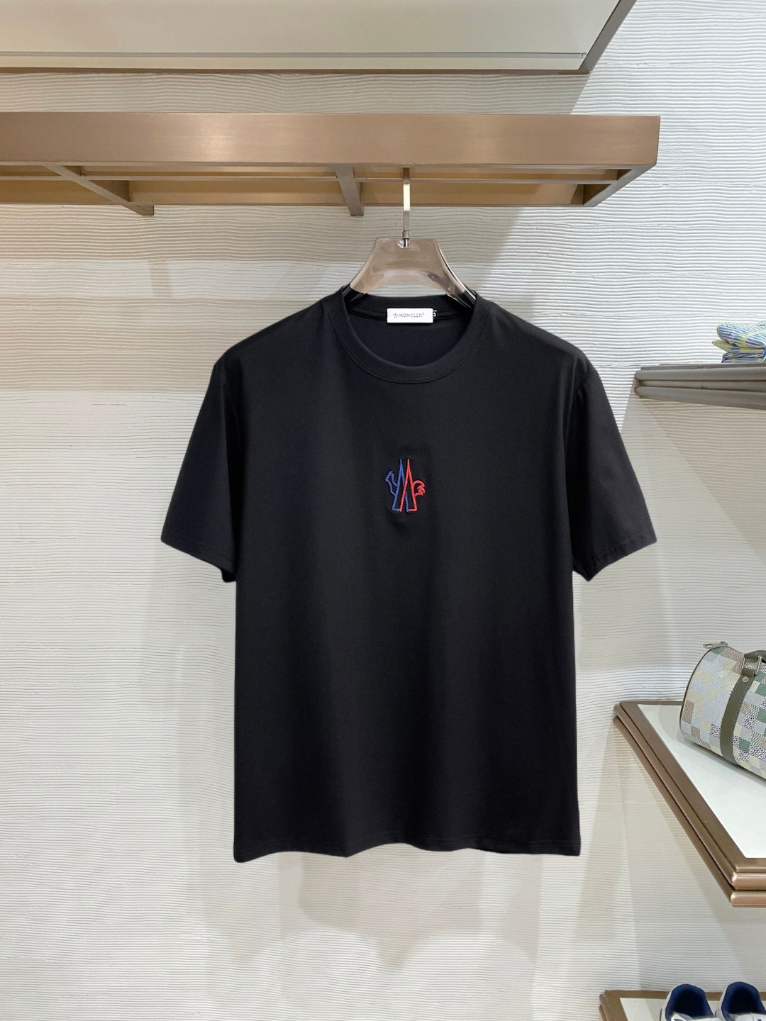 short sleeves