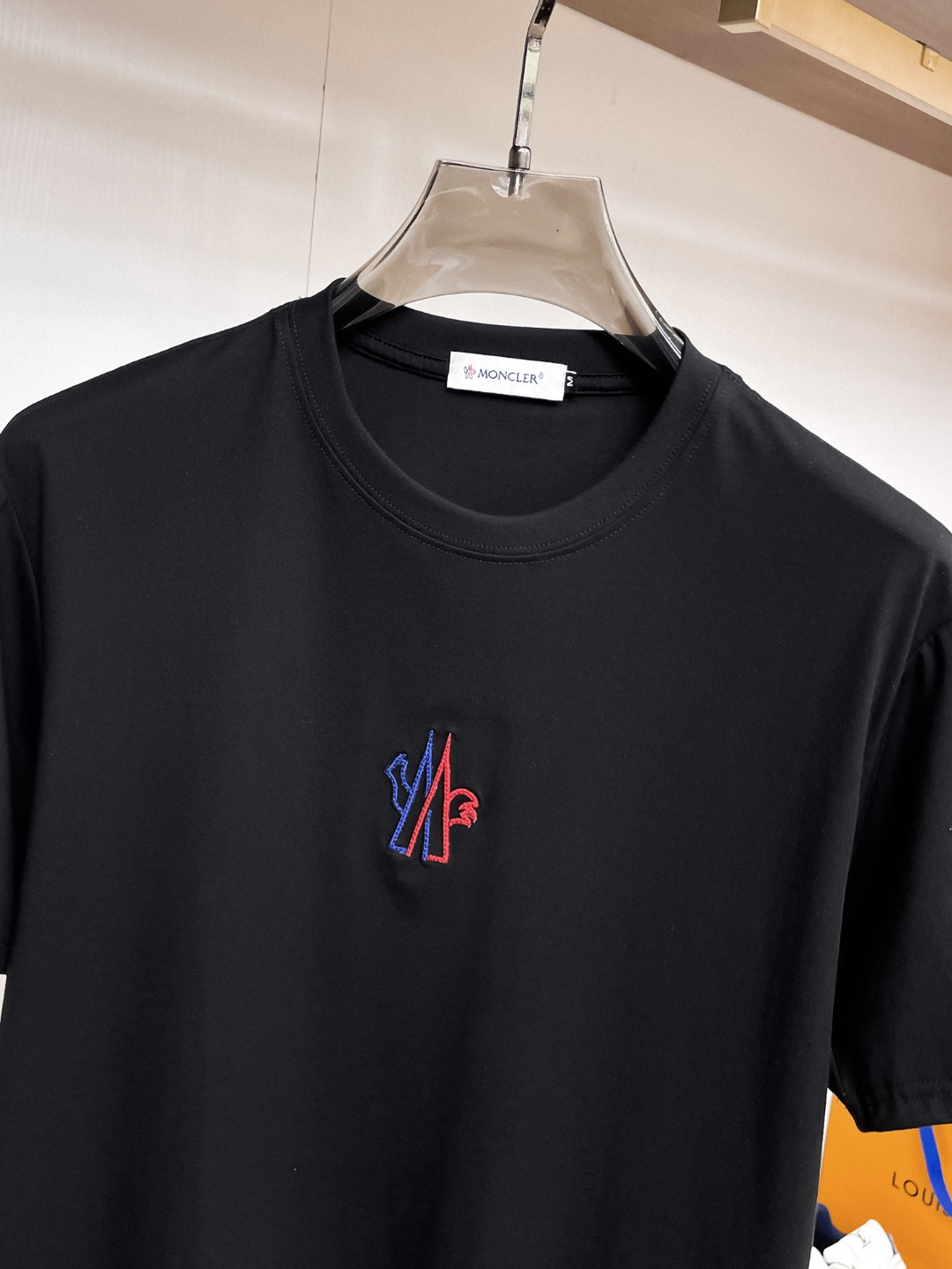 short sleeves