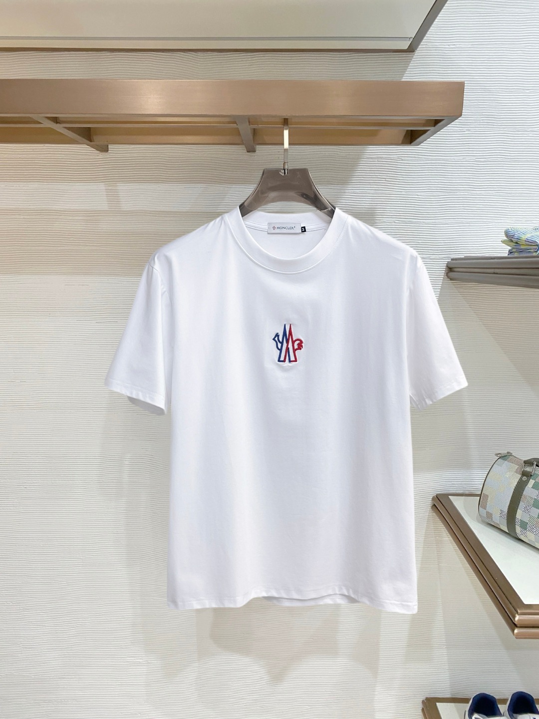 short sleeves
