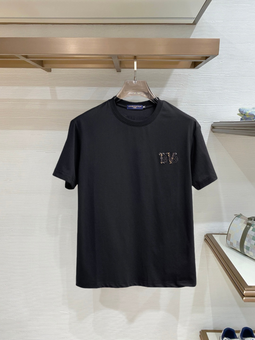 short sleeves