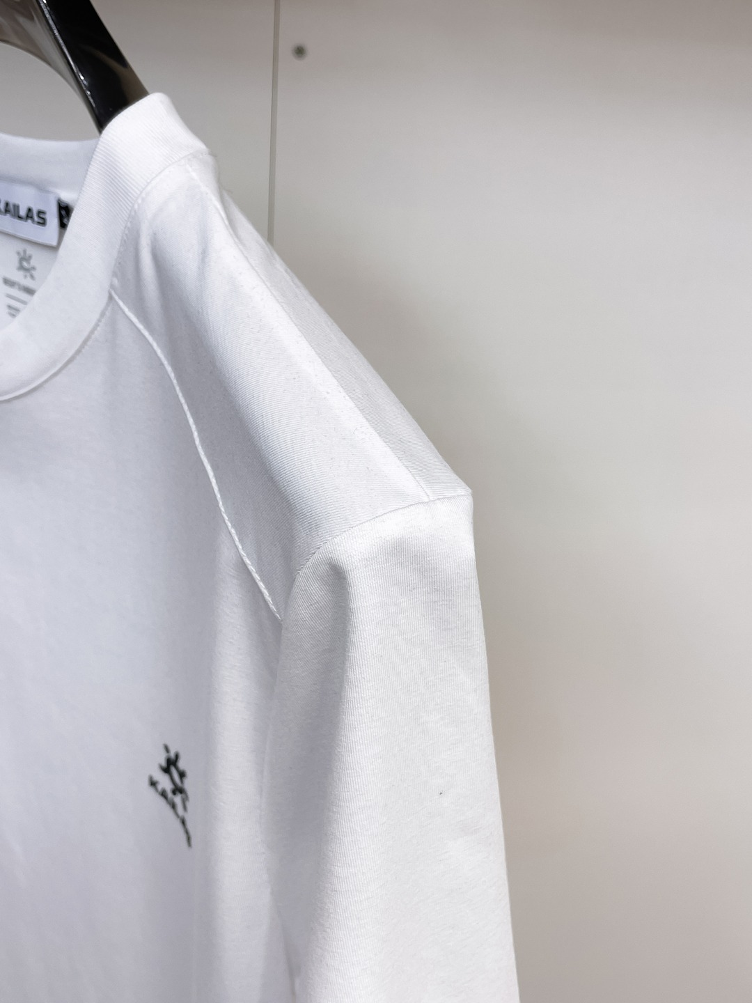 short sleeves