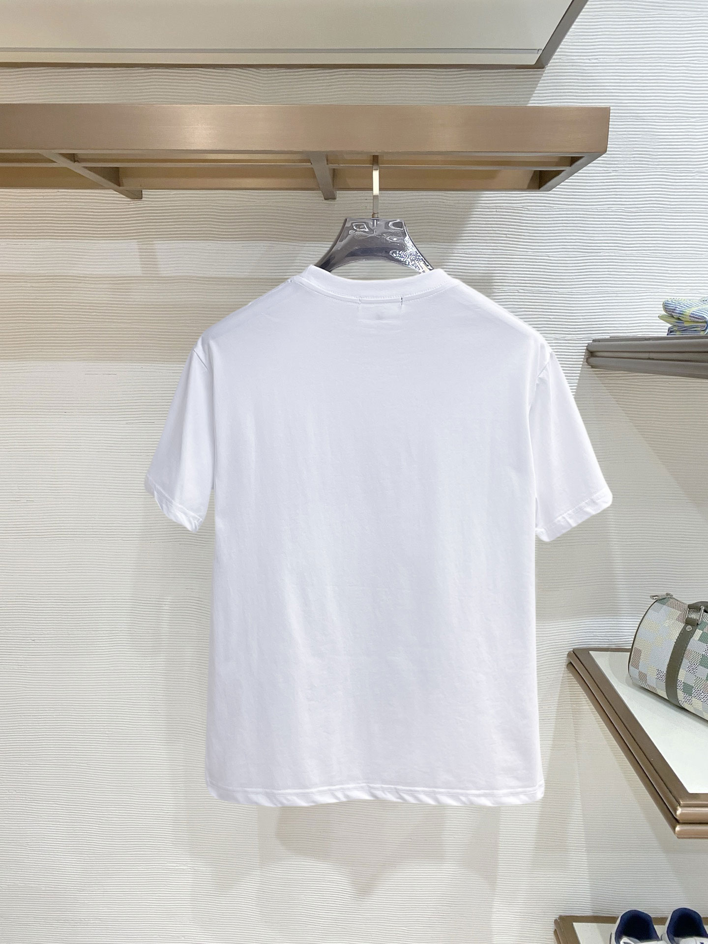 short sleeves