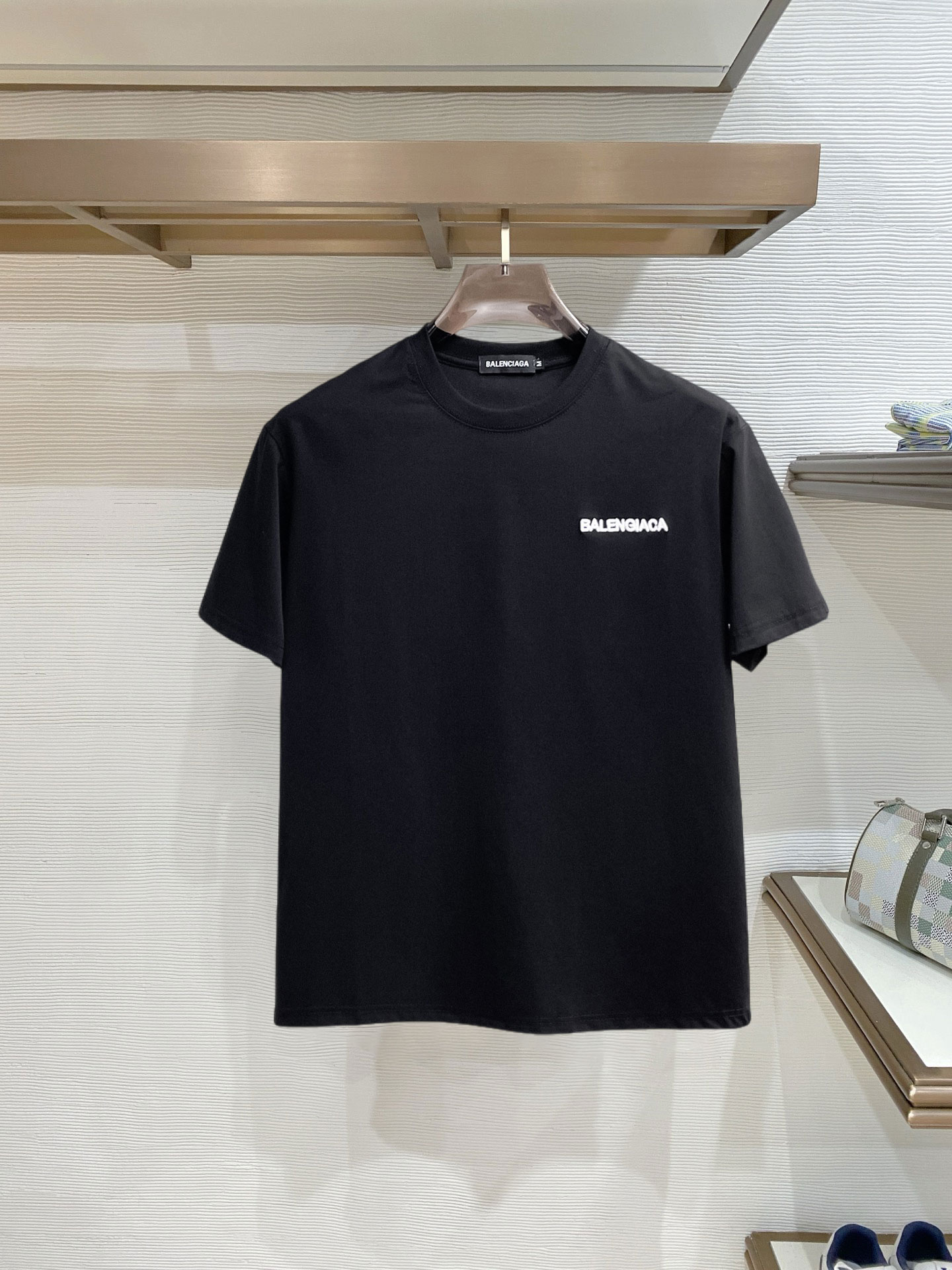 short sleeves