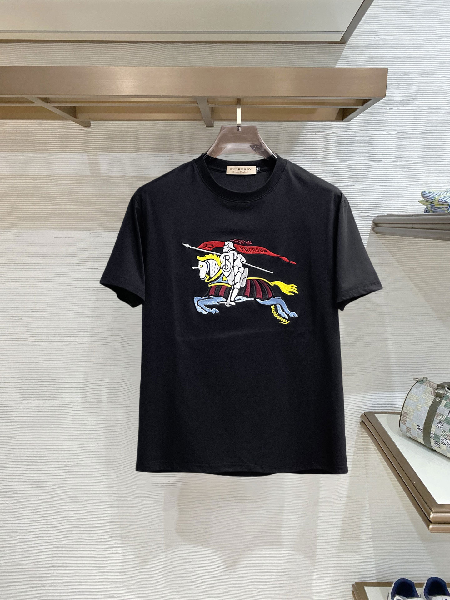 short sleeves