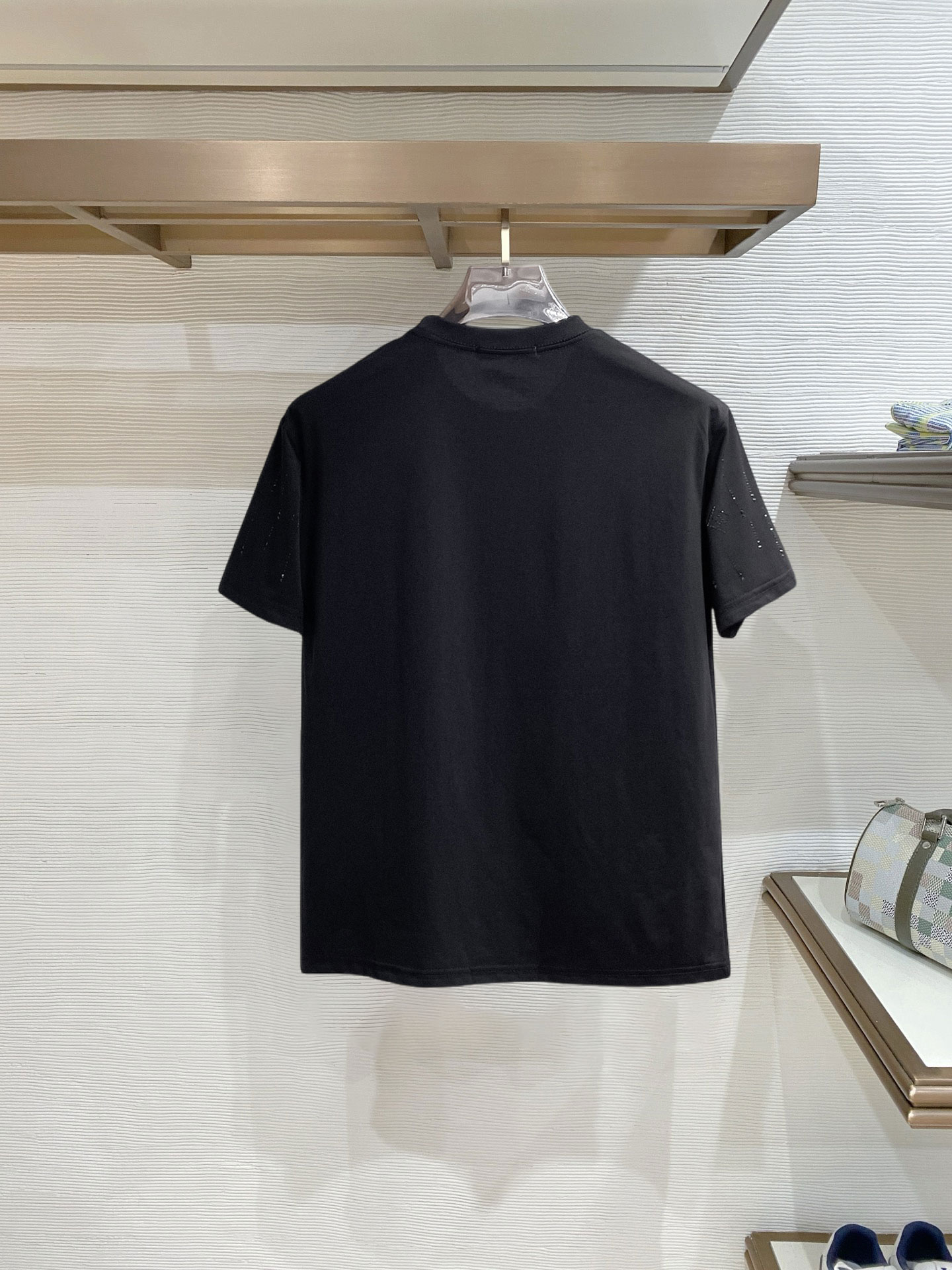 short sleeves