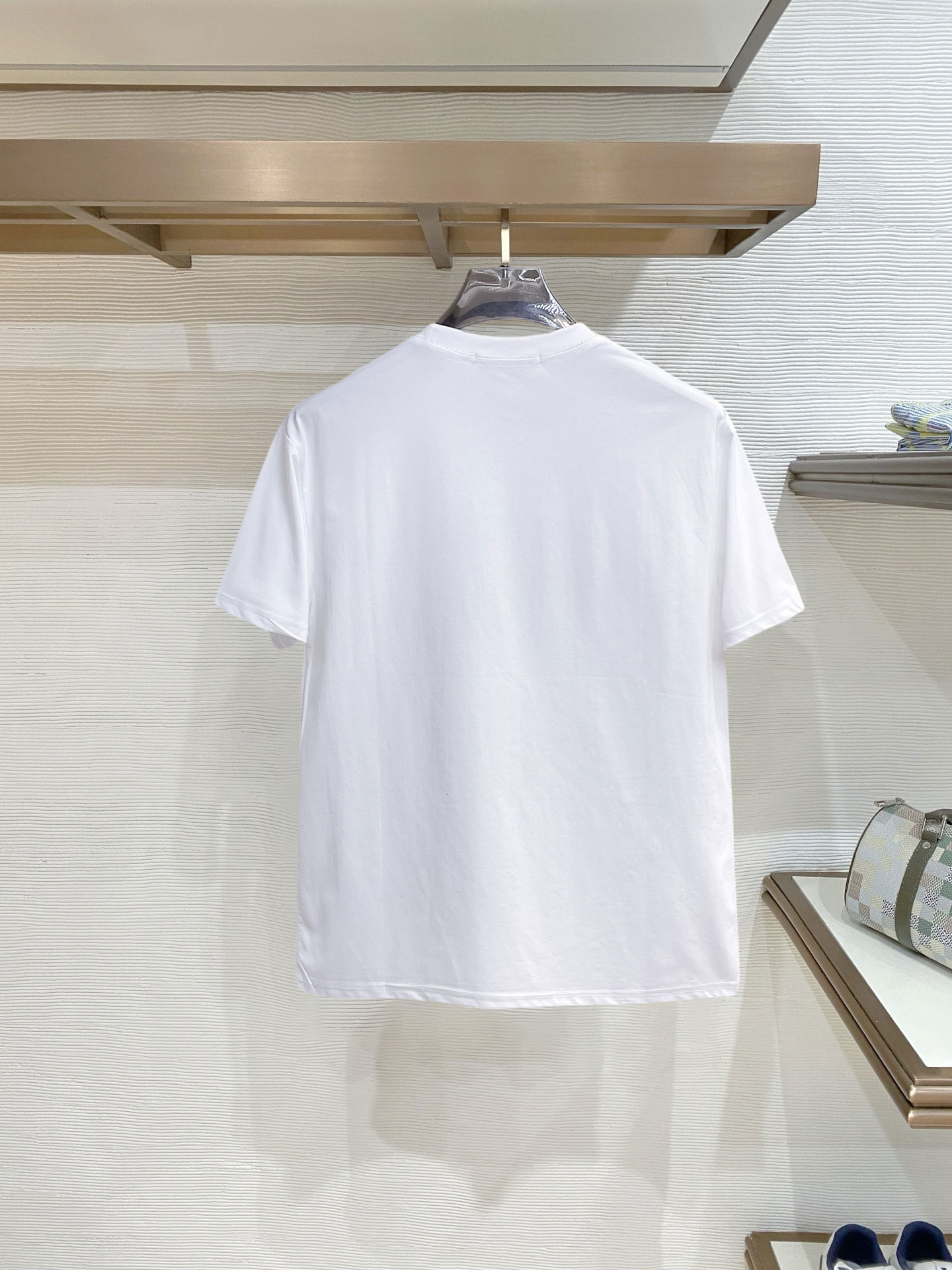 short sleeves