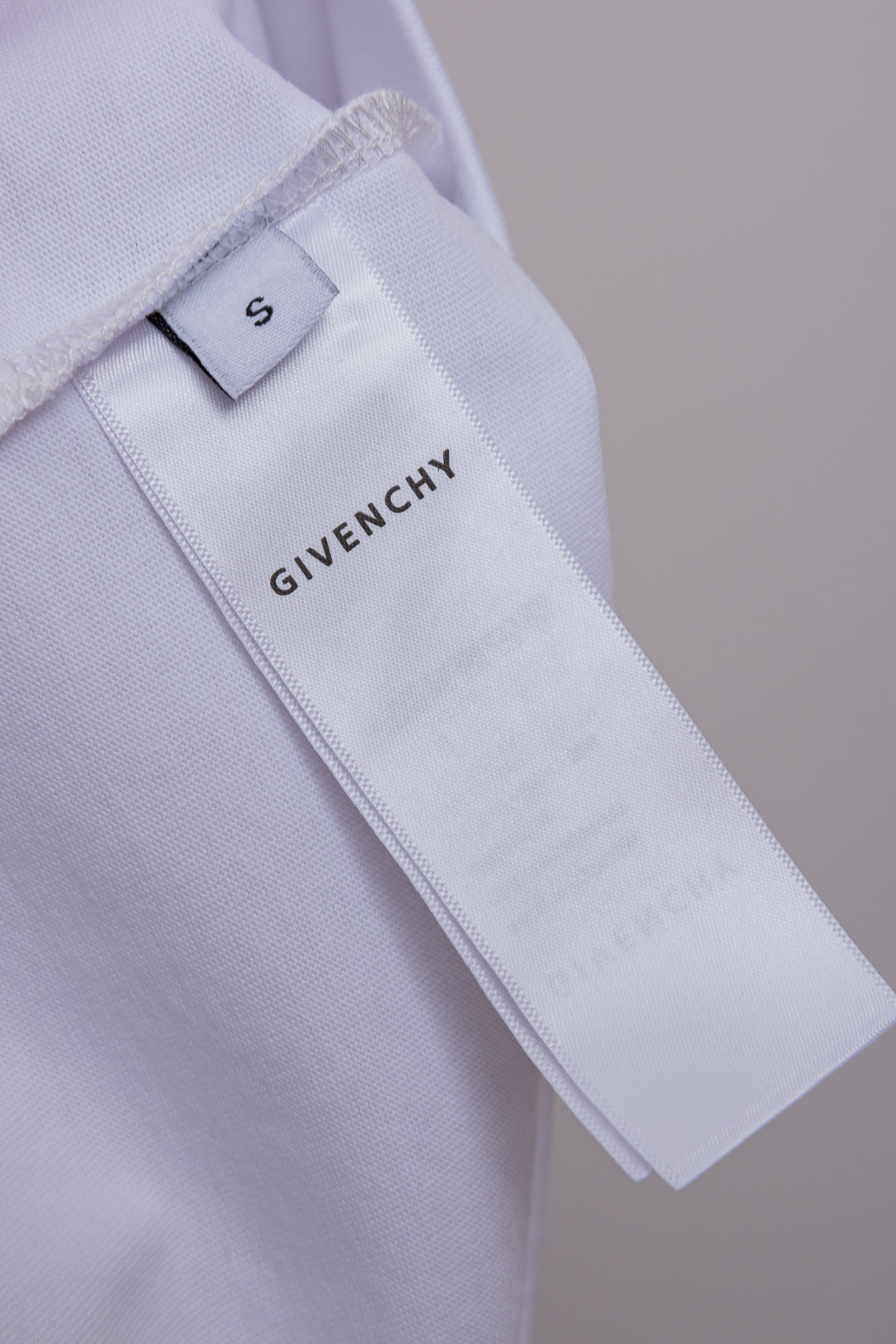 short sleeves