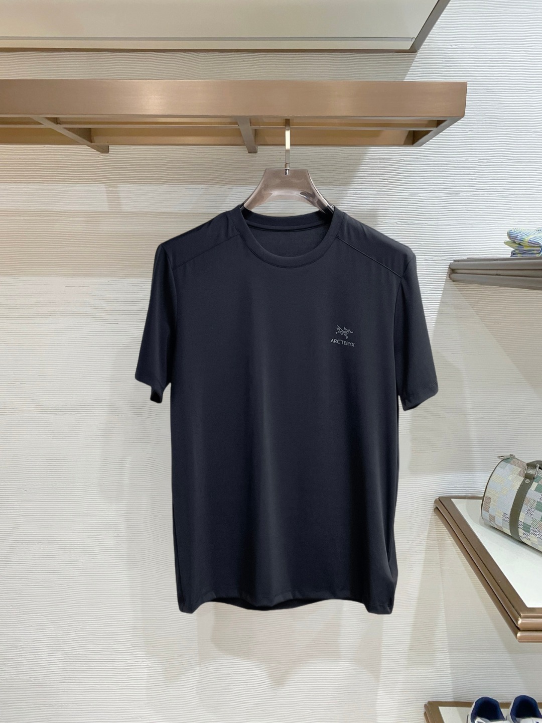 short sleeves