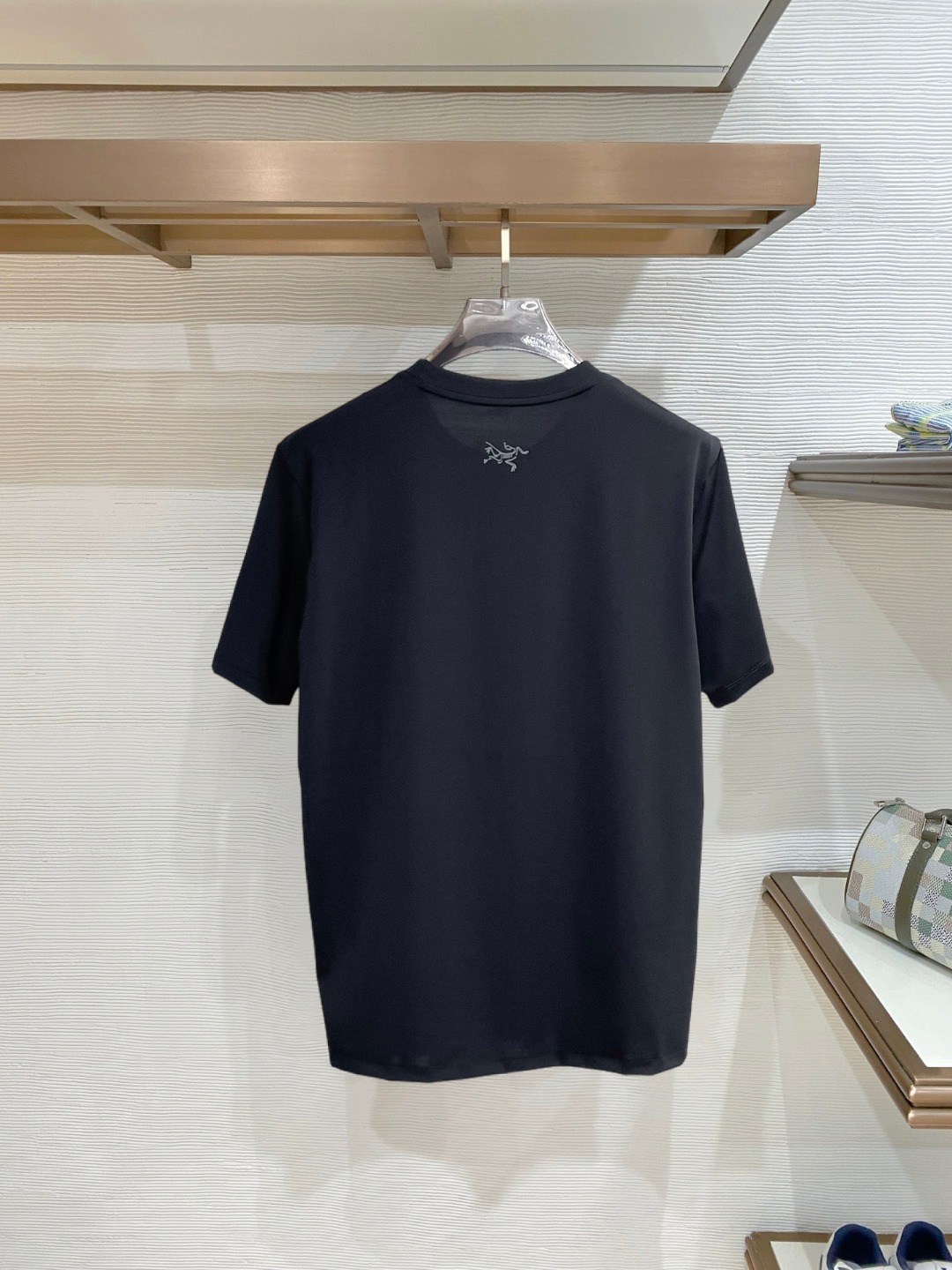 short sleeves
