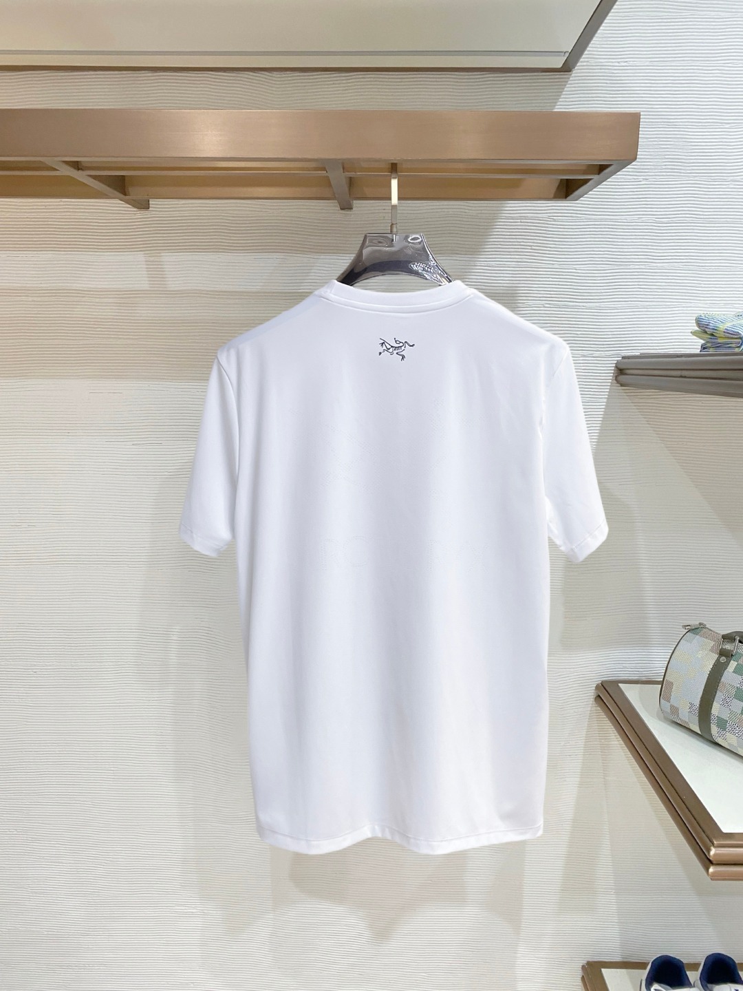 short sleeves