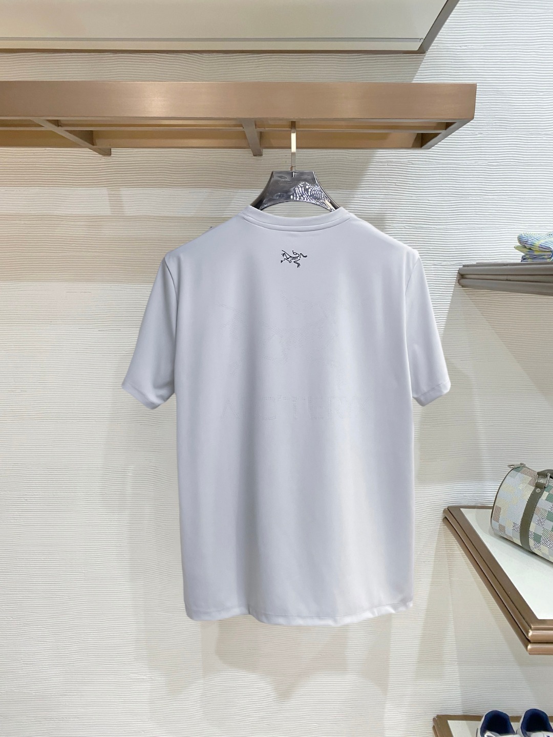 short sleeves