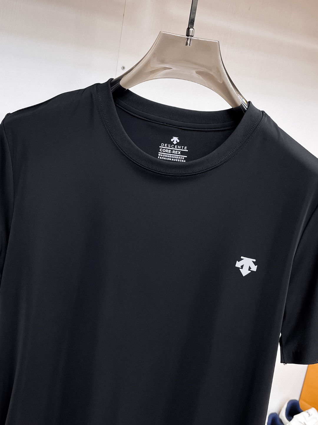 short sleeves