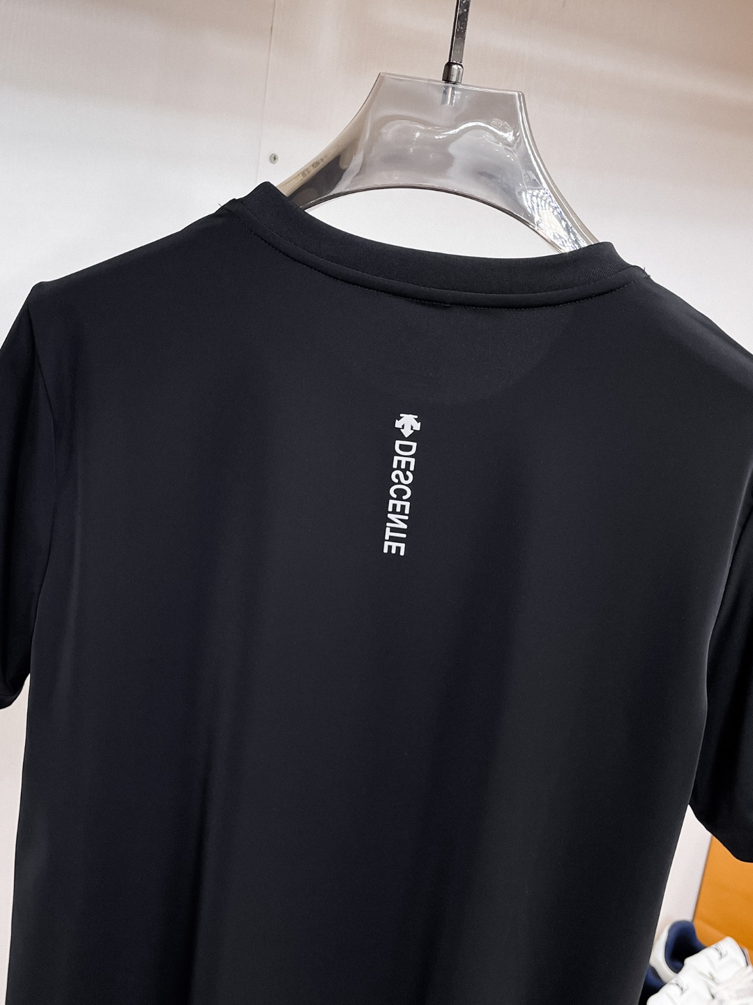short sleeves