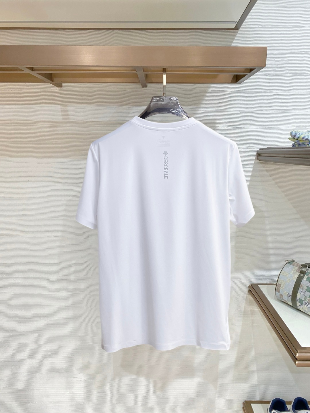 short sleeves