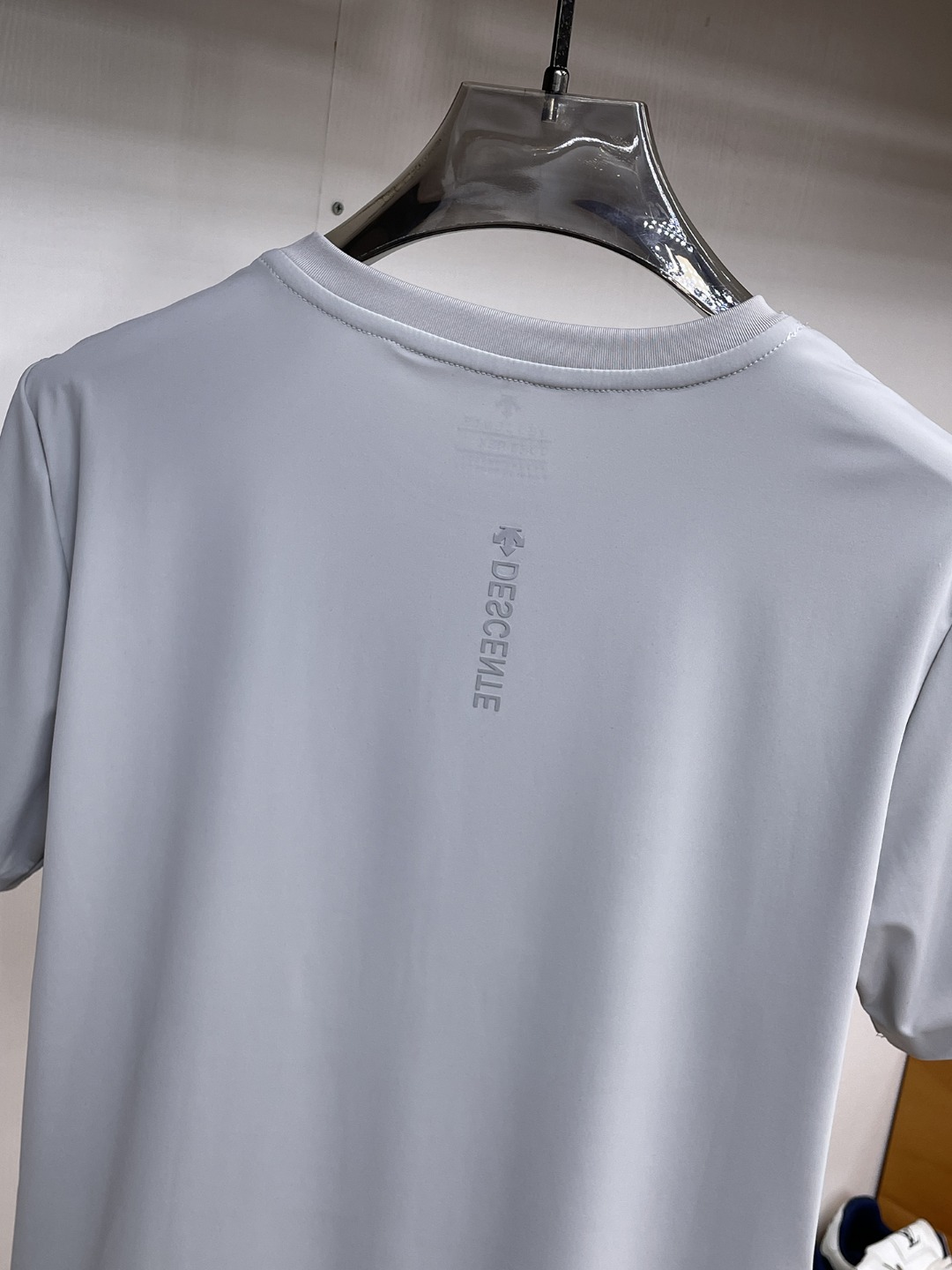 short sleeves