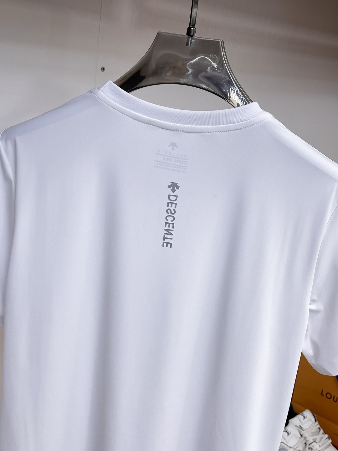 short sleeves